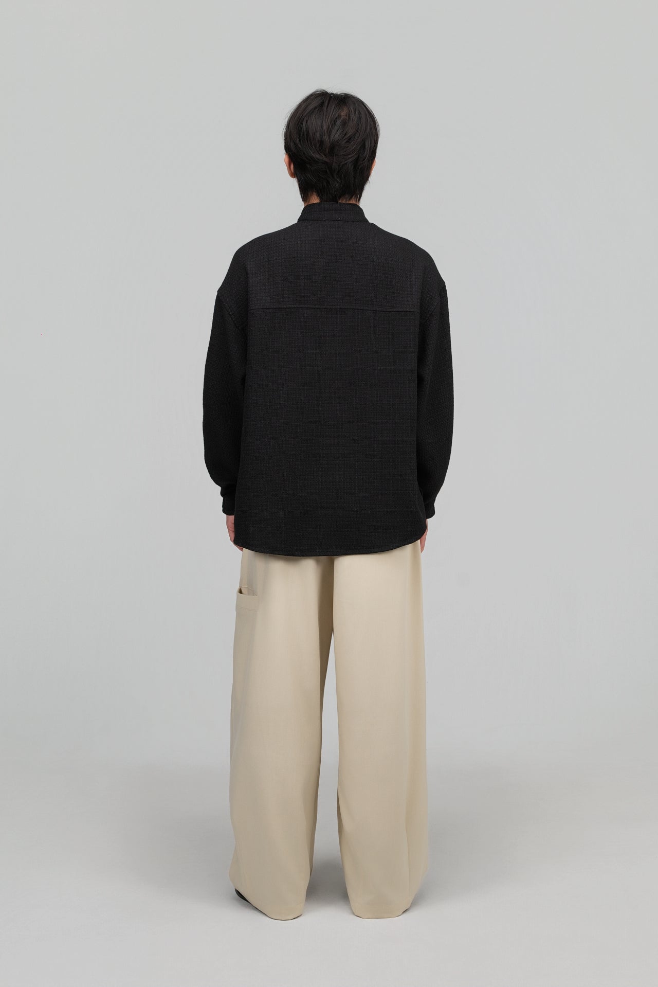 Gender Neutral Han Collar Blouse (Black) - BEV C multi label store
