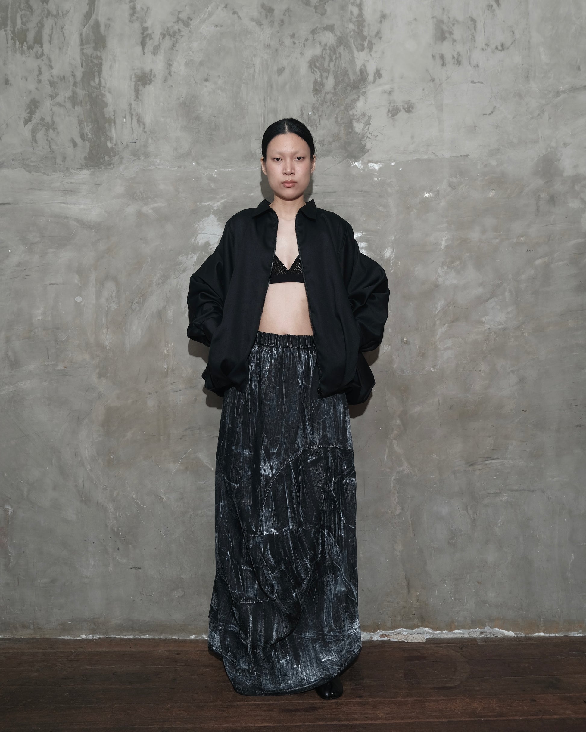 Hands Up Jacket in Black - BEV C multi label store