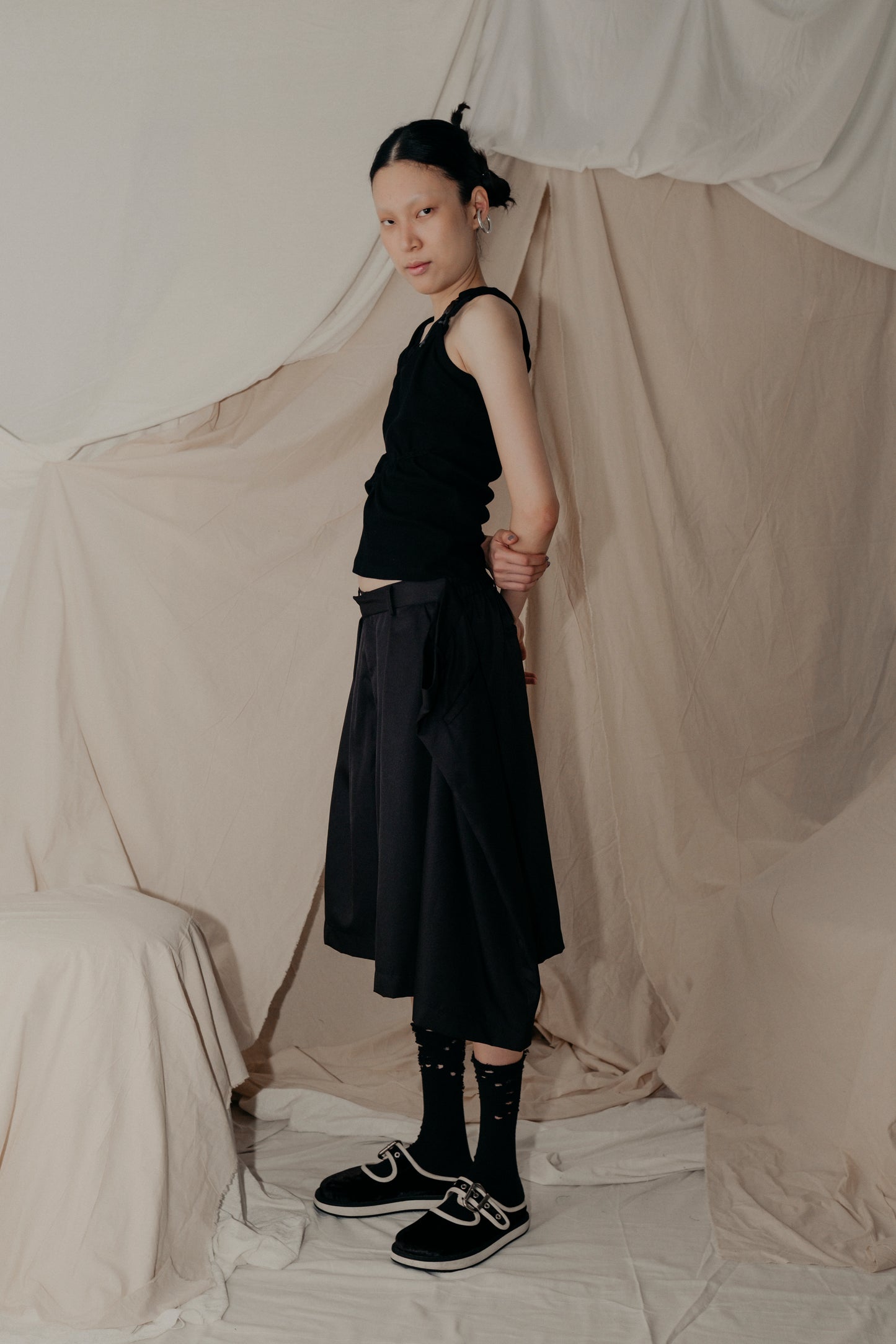3 Kaki Kongfu Pants in Black - BEV C multi label store