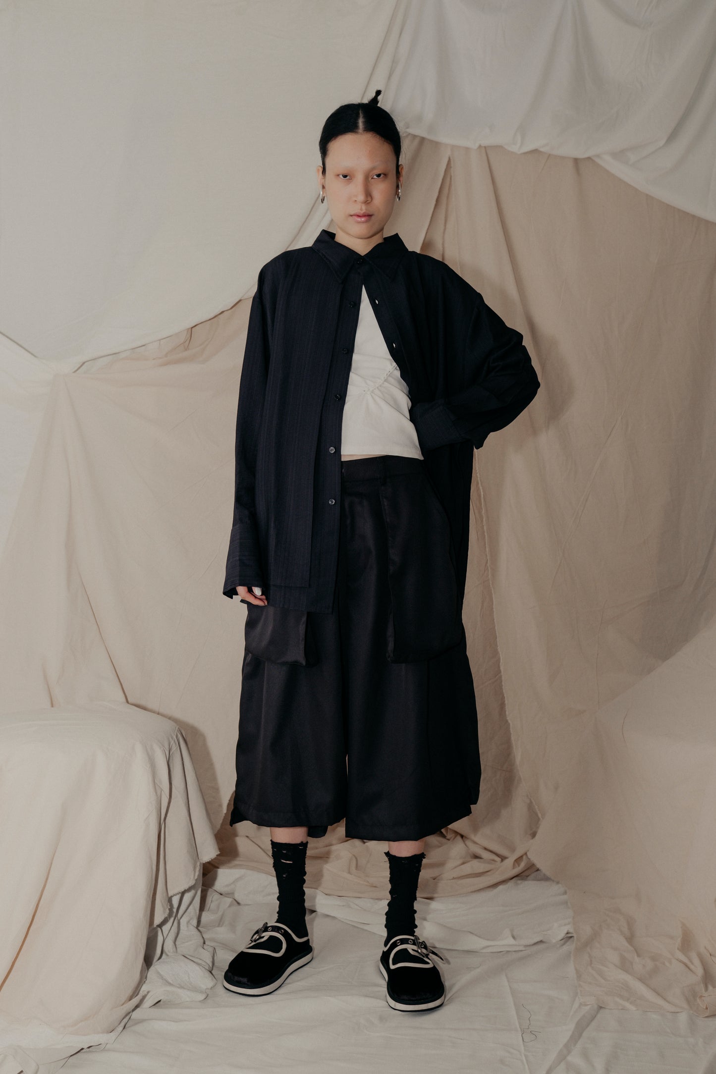 Asymmetrical Fly Pocket Pants In Black - BEV C multi label store