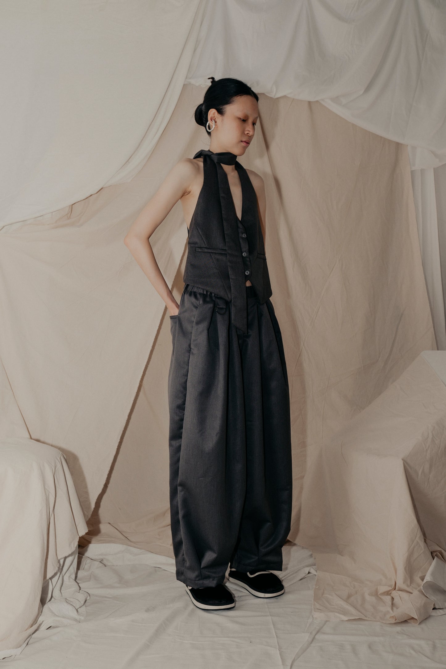 Sexy Open Back Vest in Grey - BEV C multi label store