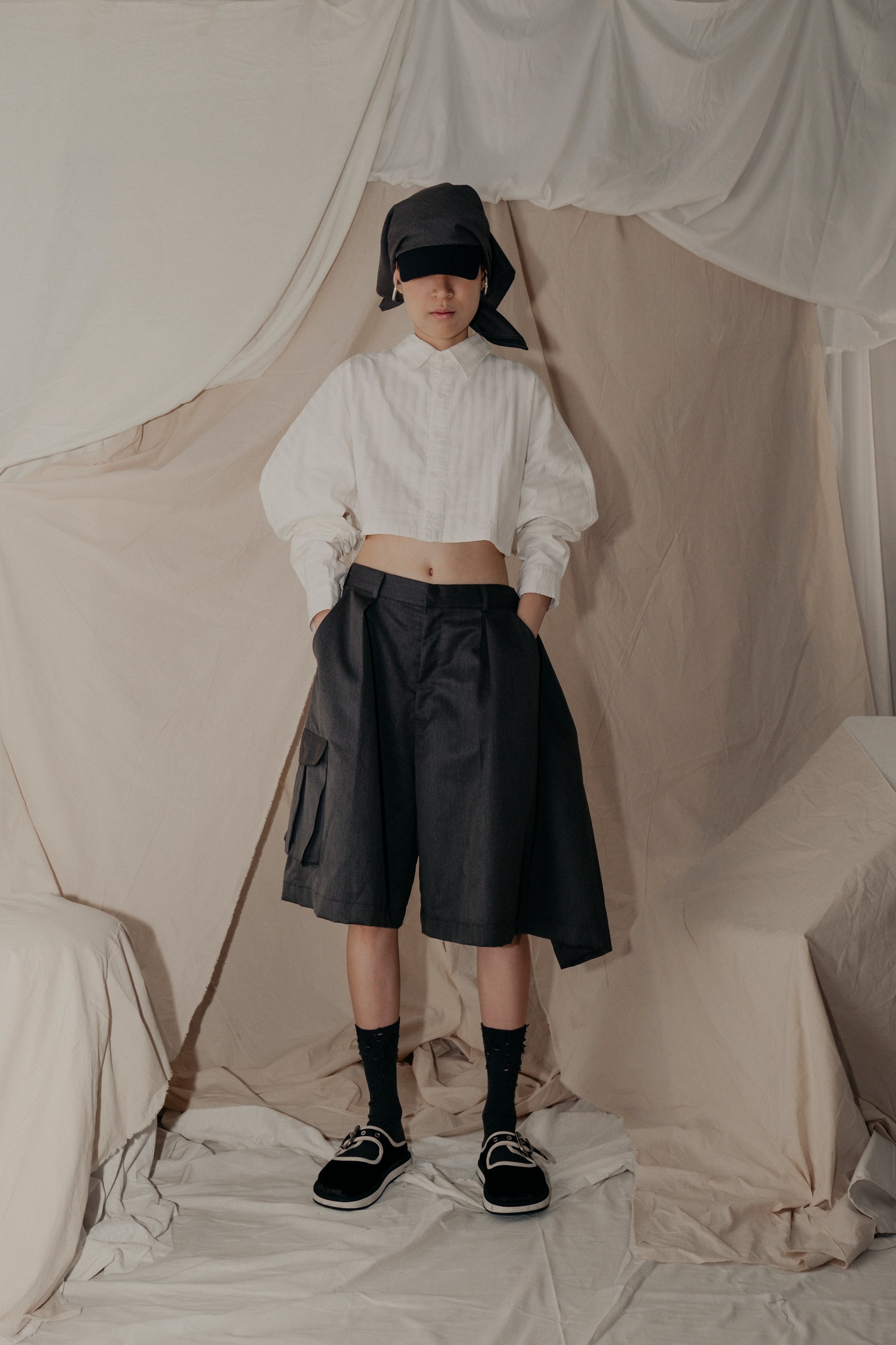 3 Kaki Kongfu Pants in Grey - BEV C multi label store