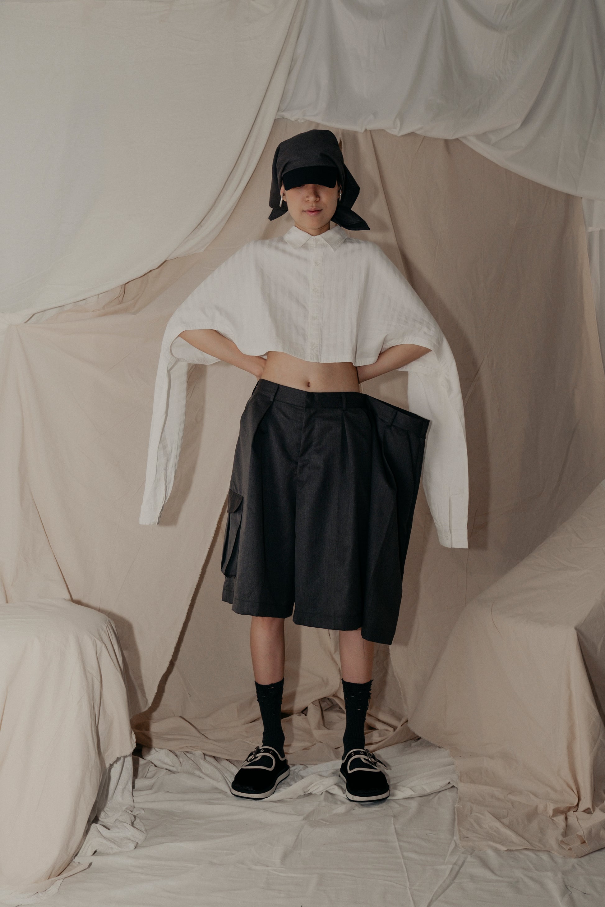 3 Kaki Kongfu Pants in Grey - BEV C multi label store