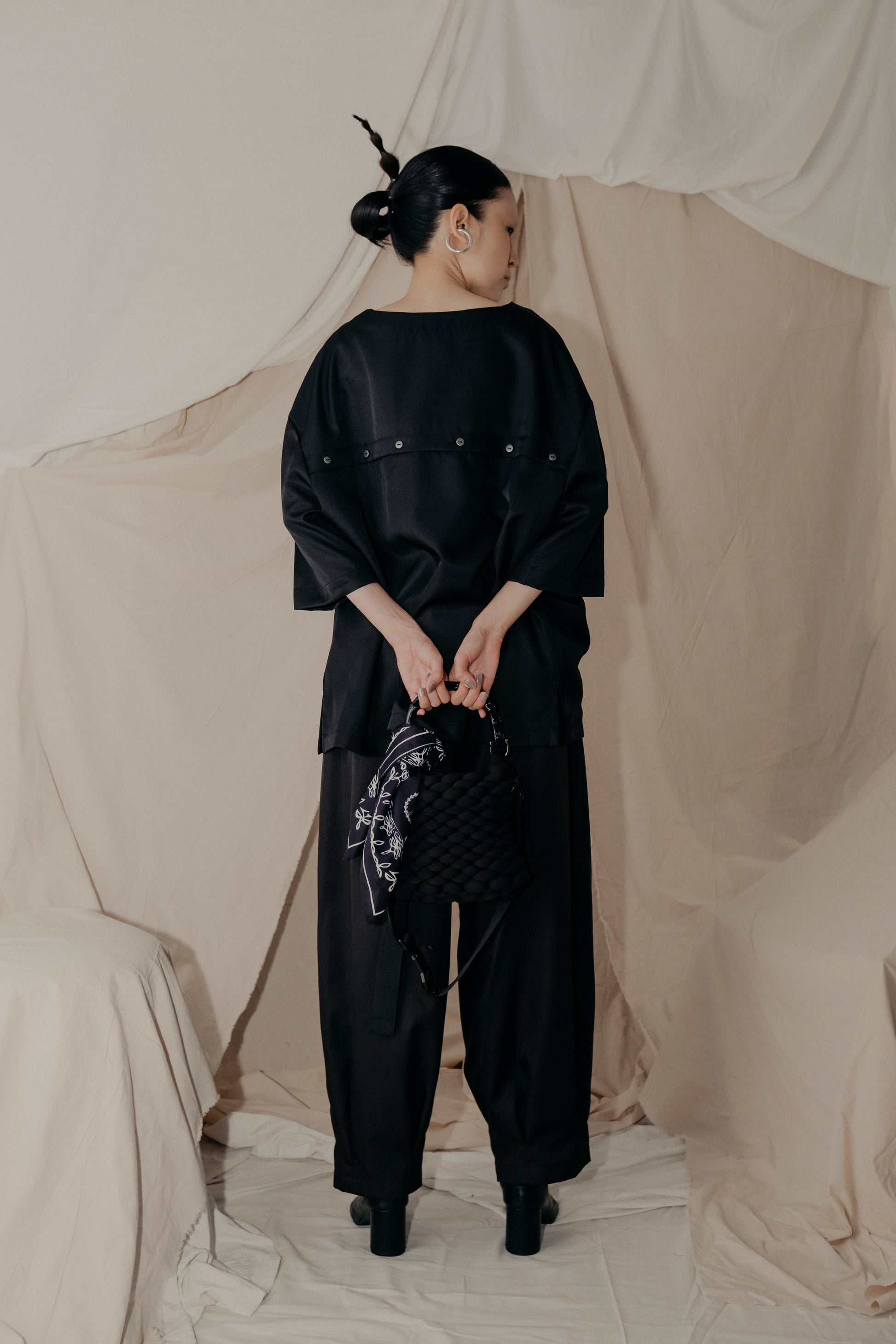 Holiday Season Shirt in Black - BEV C multi label store