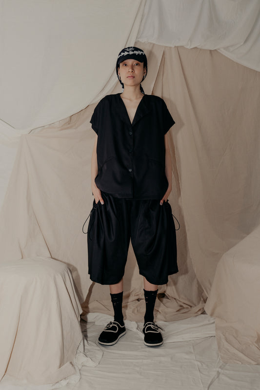 Boxybox Jacket in Black - BEV C multi label store