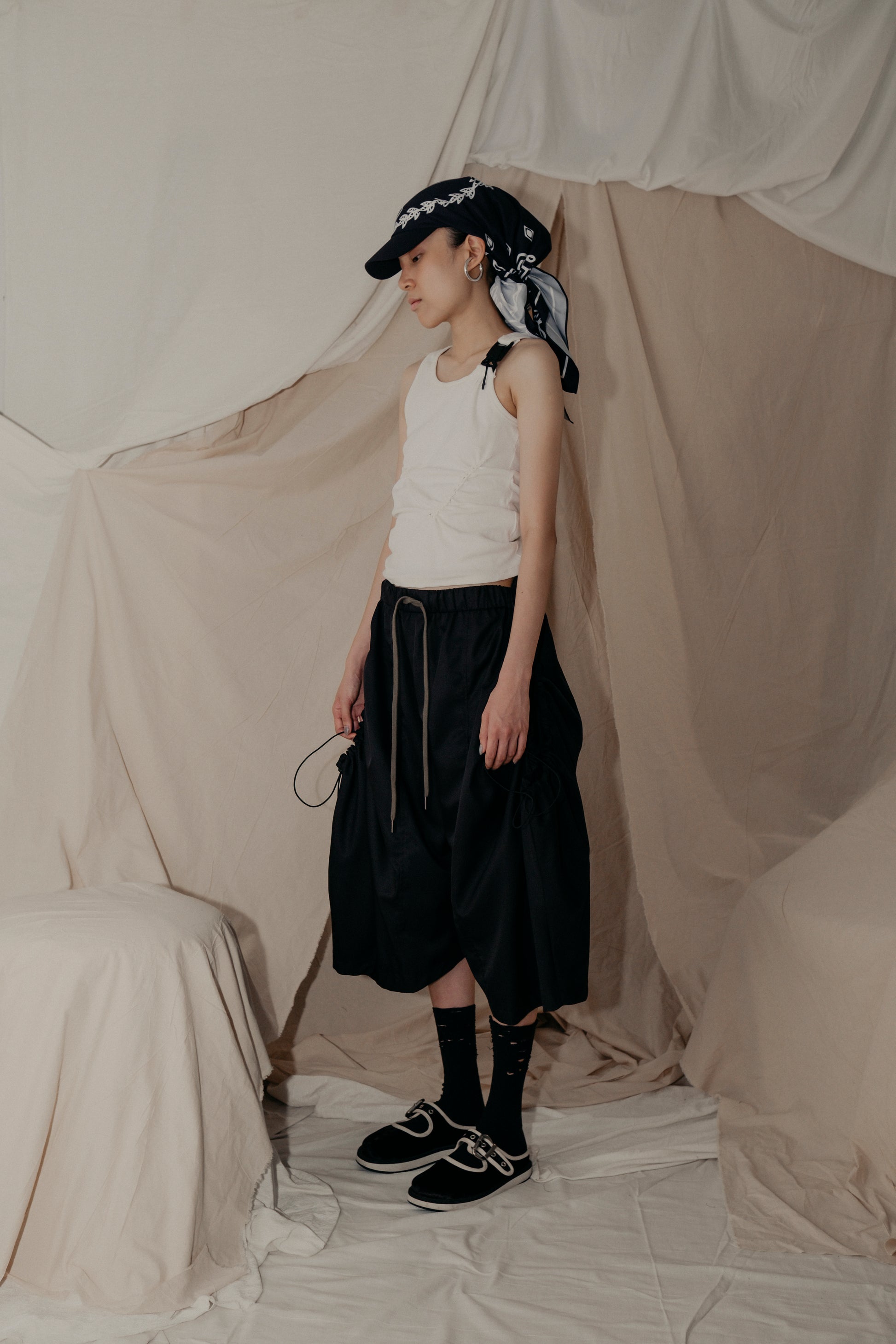Nepenthes Giant Pocket Pants in Black - BEV C multi label store