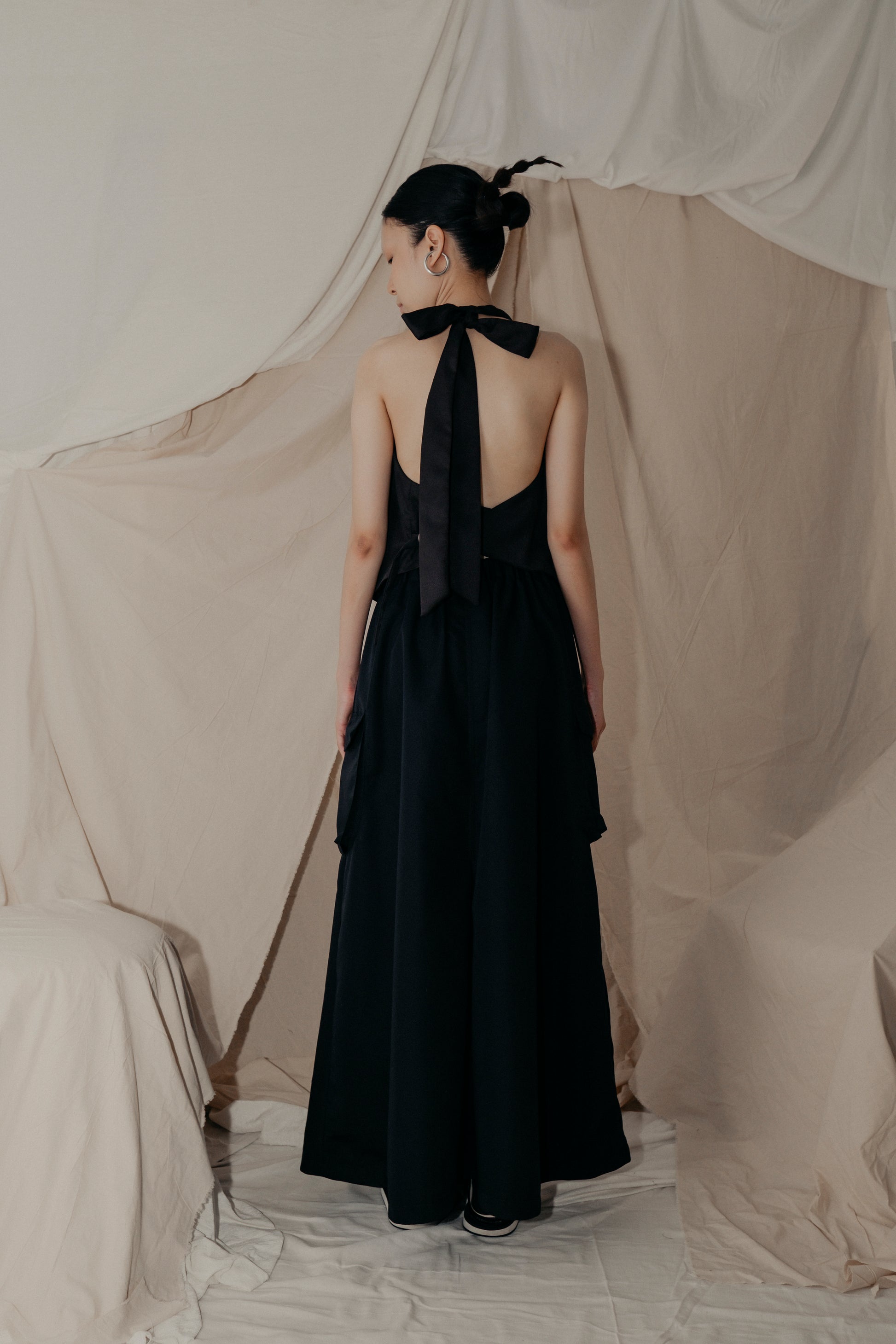 Sexy Open Back Vest in Black - BEV C multi label store