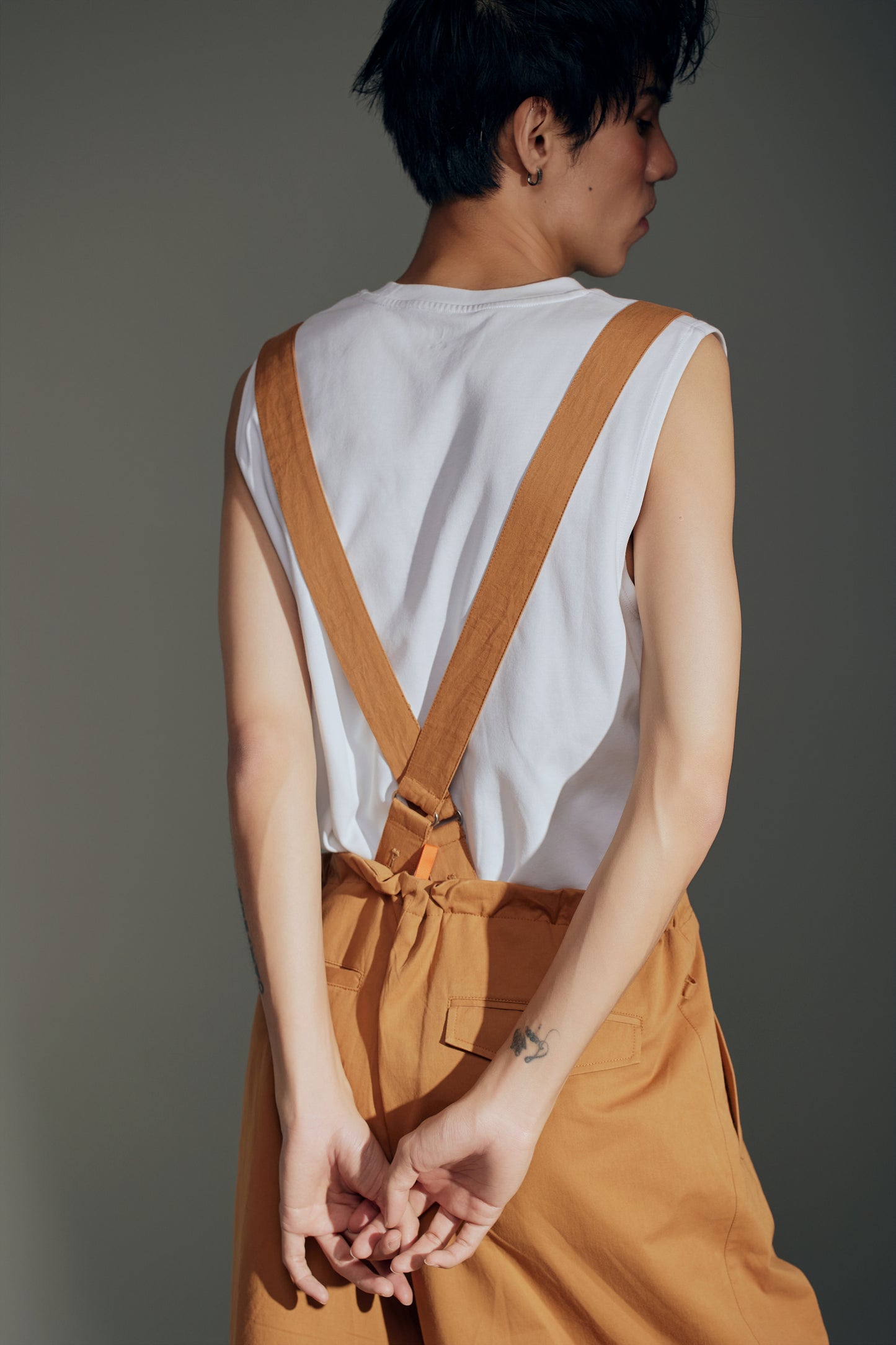 BARUN TROUSERS  IN CARAMEL