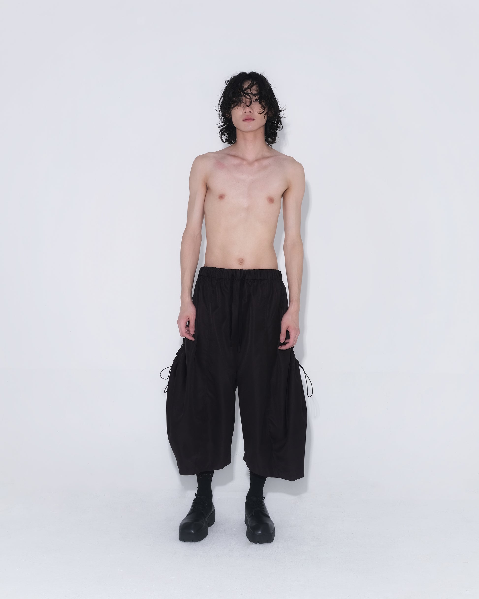 Nepenthes Giant Pocket Pants in Dark Brown - BEV C multi label store