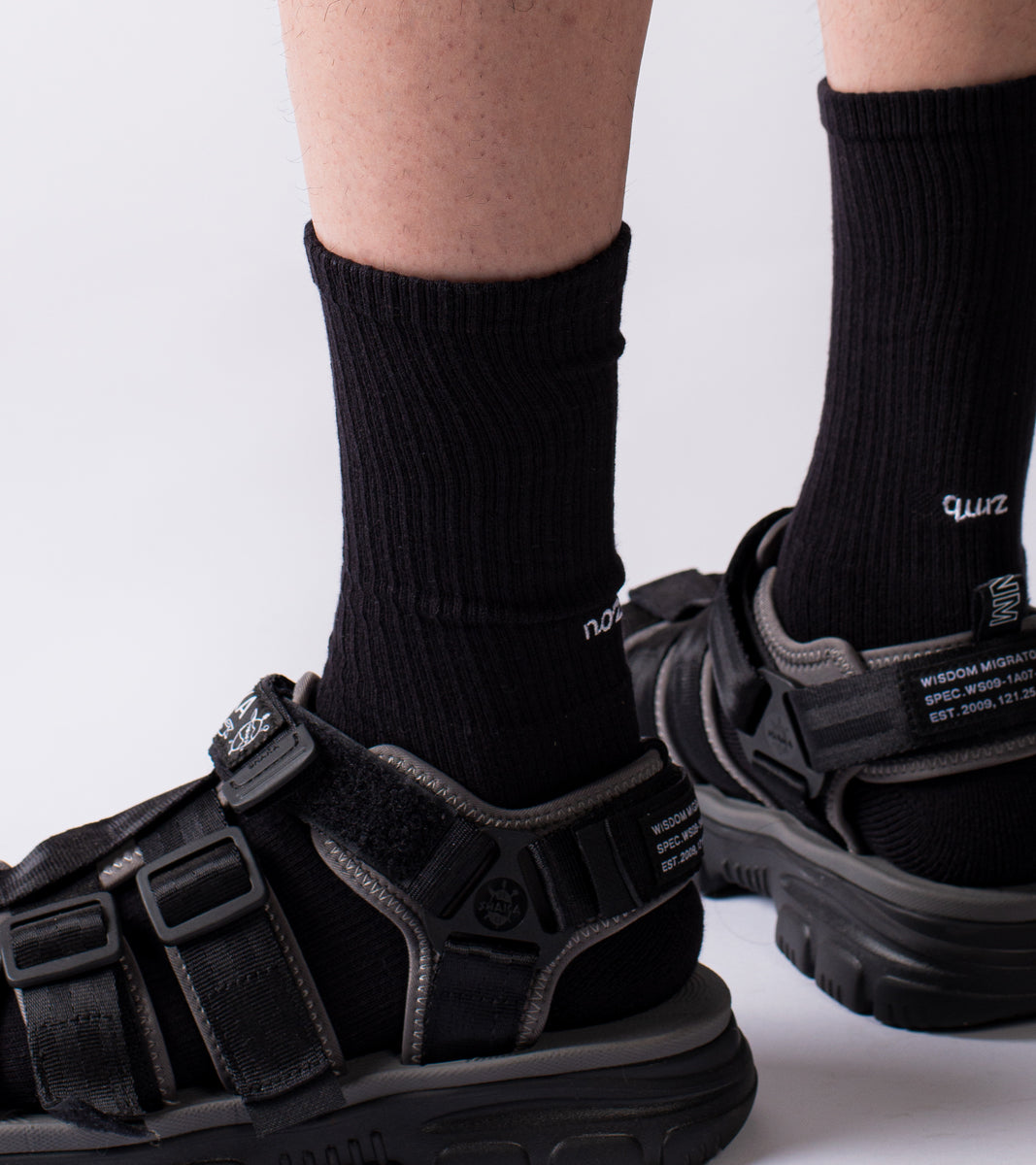 Essential Crew Casual Socks - Black - BEV C multi label store