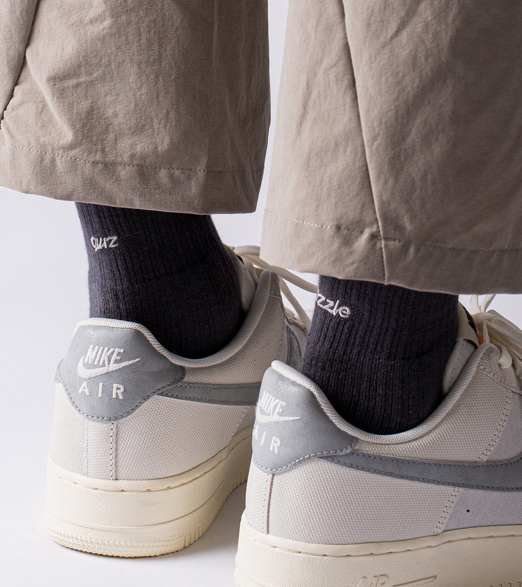 Essential Crew Casual Socks - Carbon - BEV C multi label store