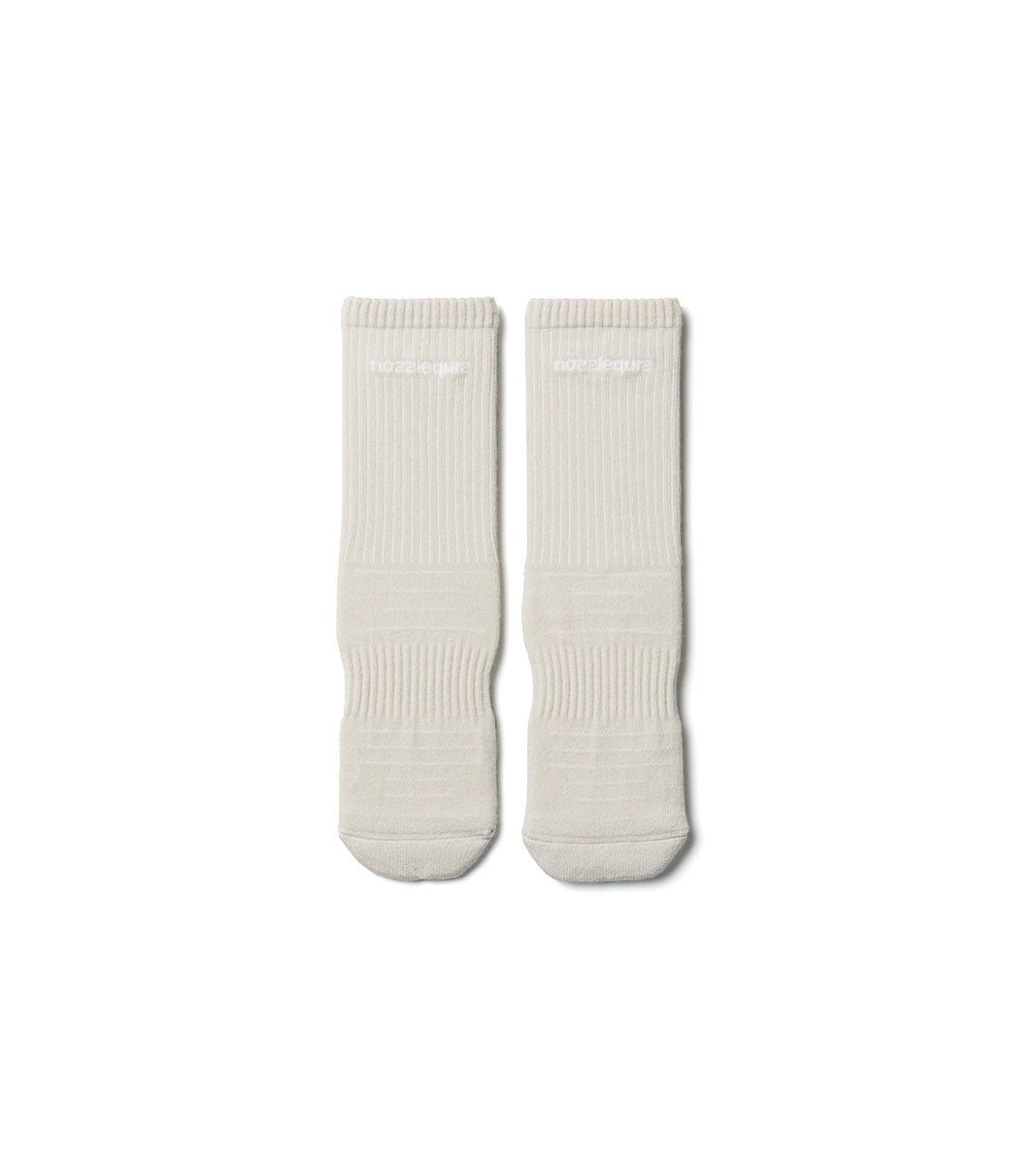Essential casual socks - Ao White - BEV C multi label store