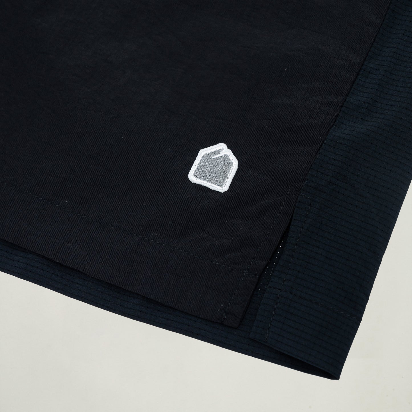 Explorer Lite S/S Shirt (Black) - BEV C multi label store