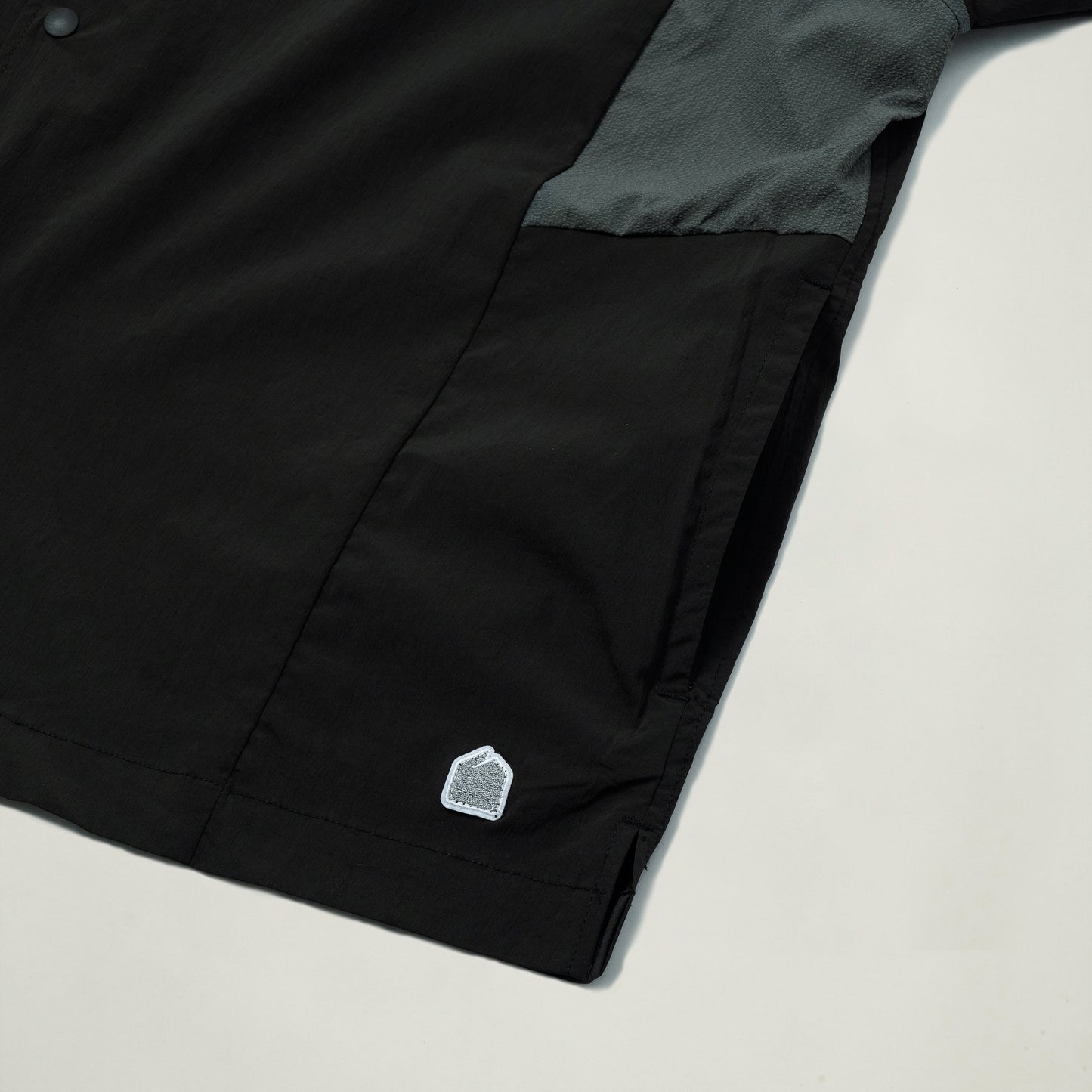 Explorer L/S Shirt V2 (Black) - BEV C multi label store