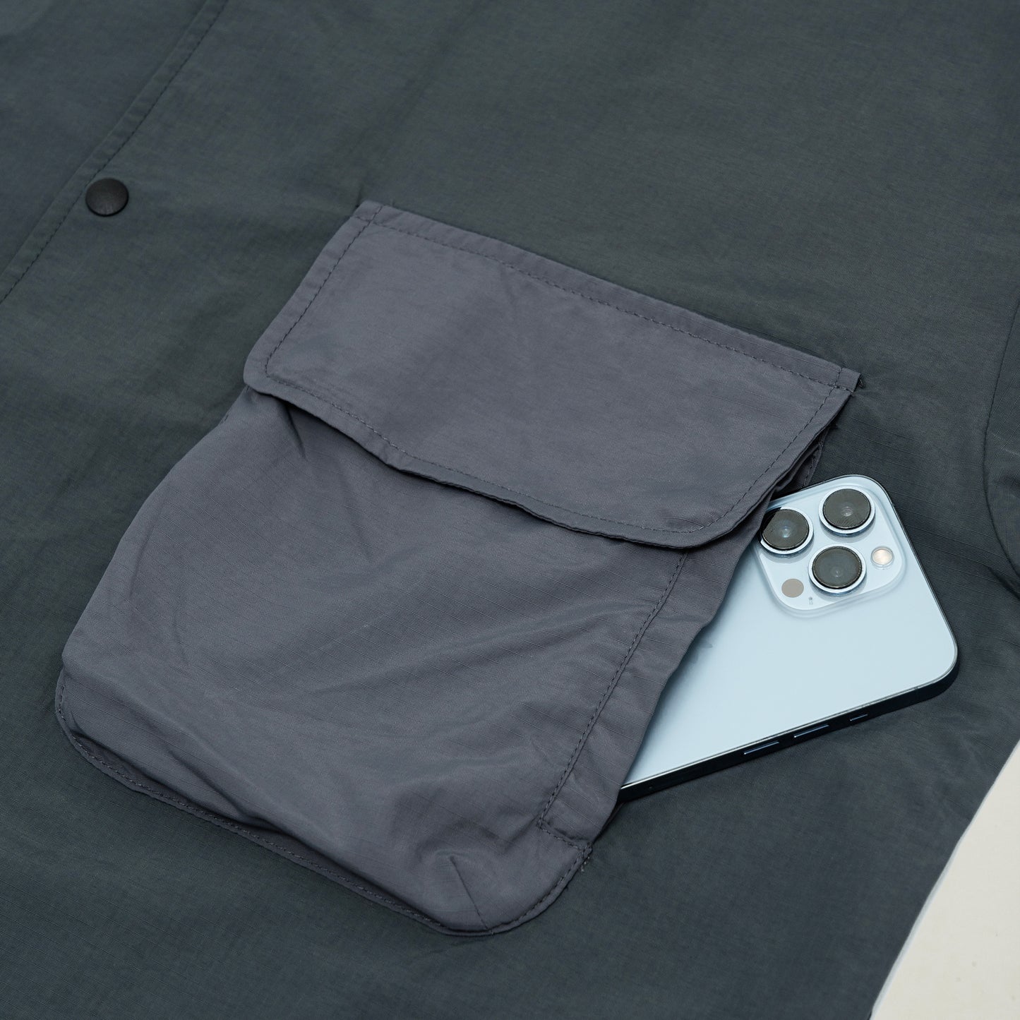 Explorer Pocket S/S Shirt (Stone Grey) - BEV C multi label store