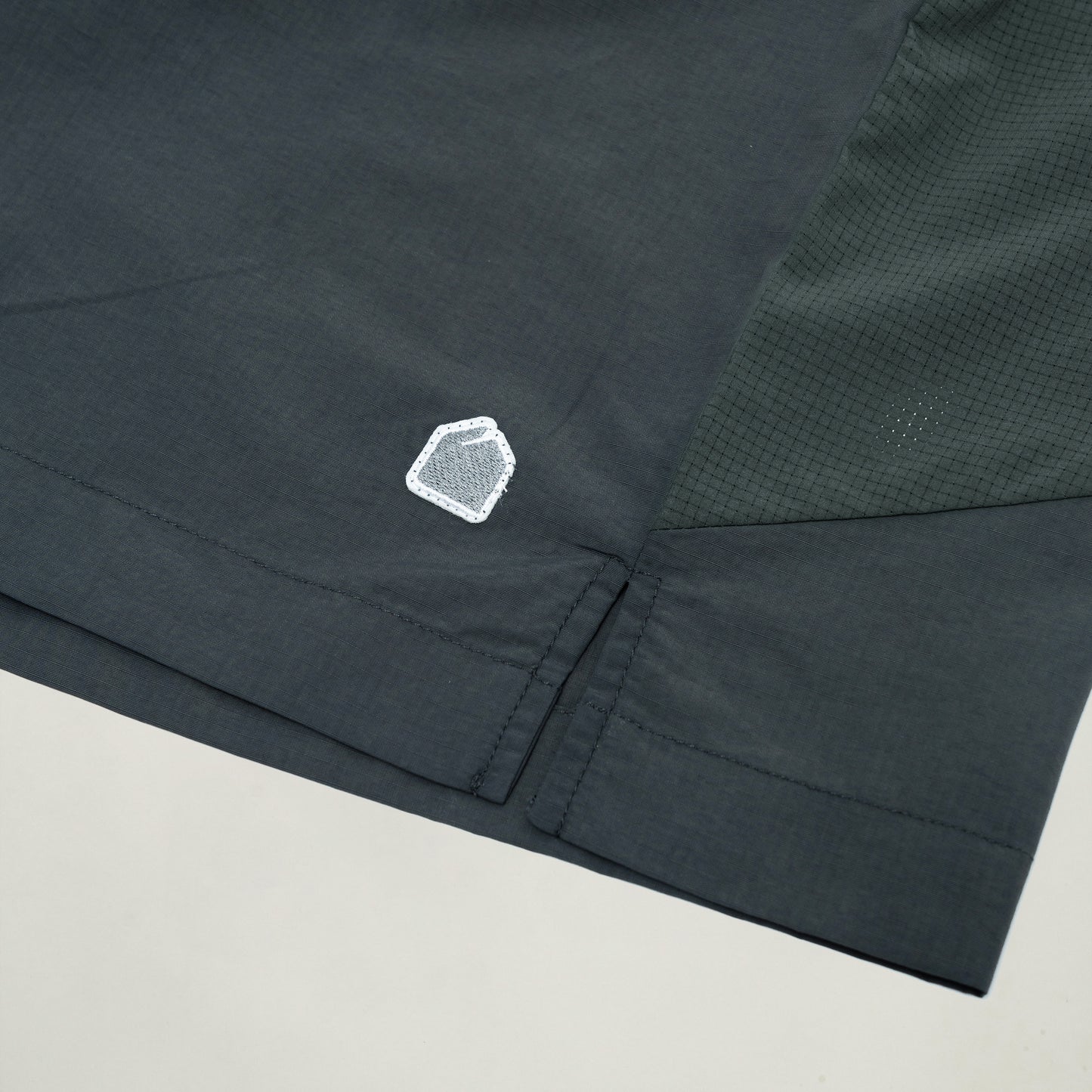 Explorer Pocket S/S Shirt (Stone Grey) - BEV C multi label store