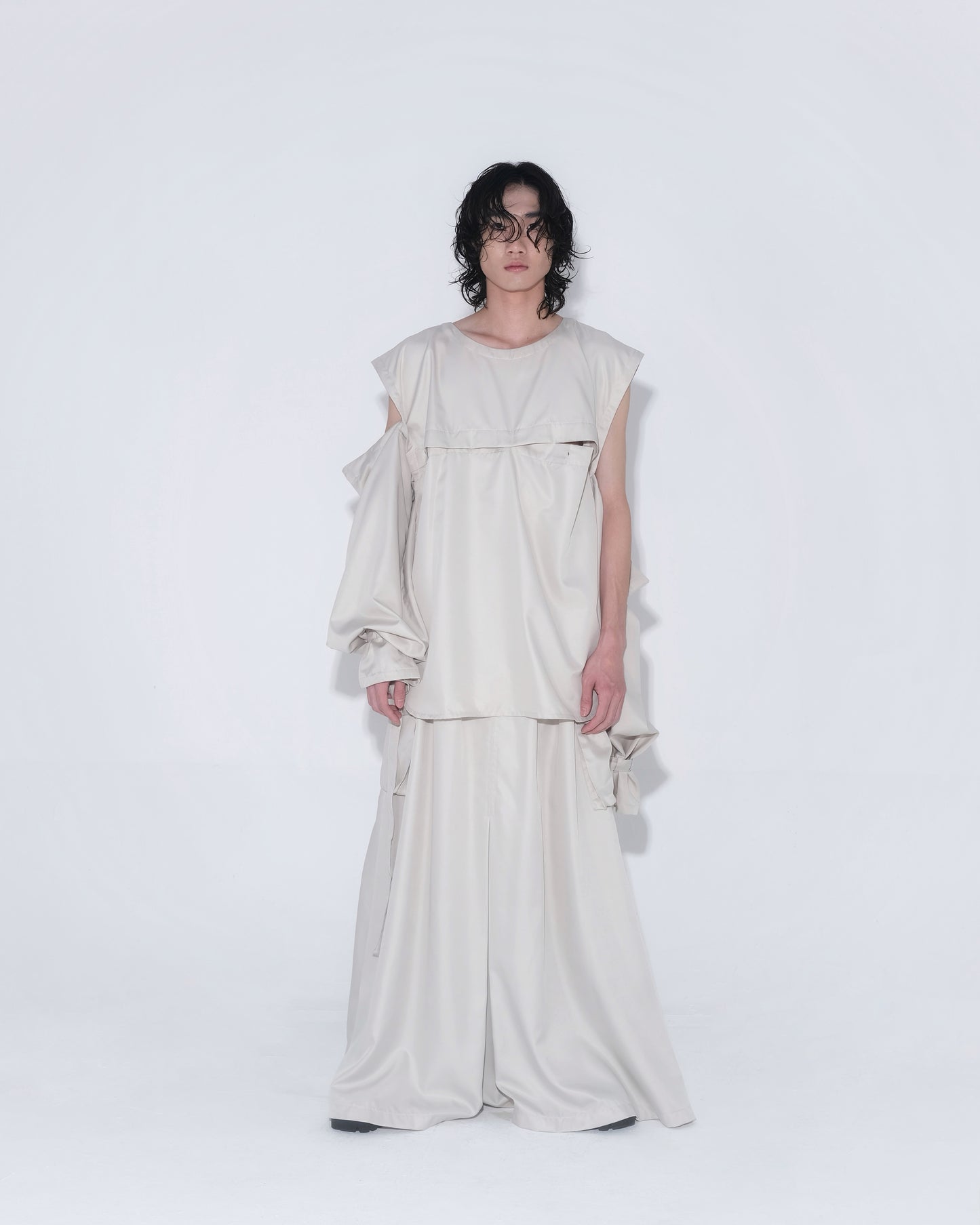 Detachable Psycho Shirt in Cream - BEV C multi label store