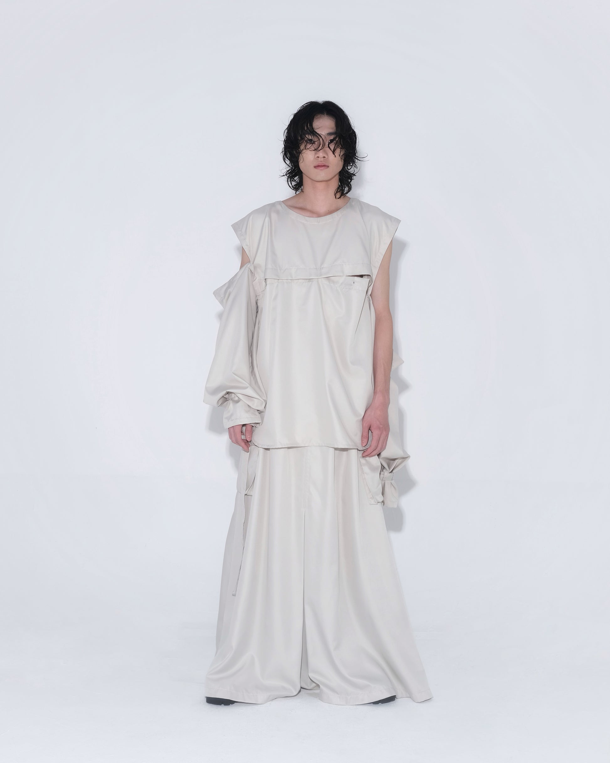 Detachable Psycho Shirt in Cream - BEV C multi label store