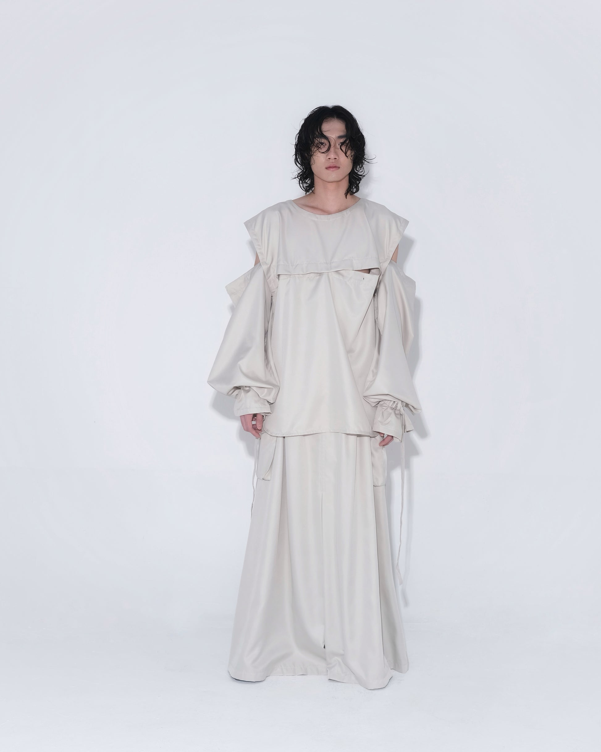 Detachable Psycho Shirt in Cream - BEV C multi label store
