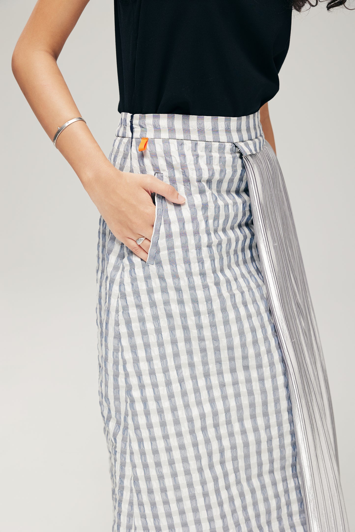 HANNEI 2-WAY SKIRT IN SILVER SEERSUCKER - BEV C multi label store