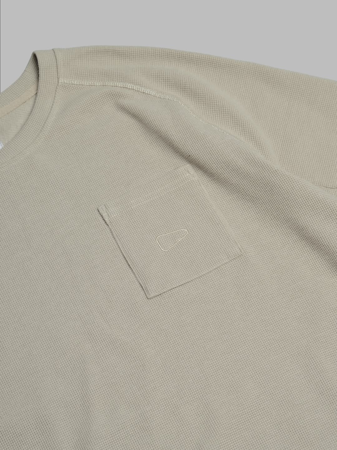 Waffle Tee / Cotton - Army Grey - BEV C multi label store