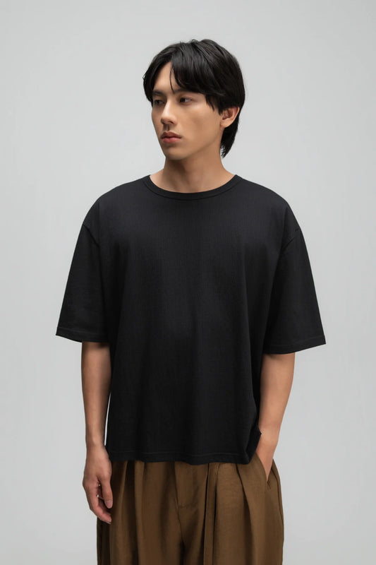 Gender Neutral Thin Boxy Tee (Textured Black) - BEV C multi label store