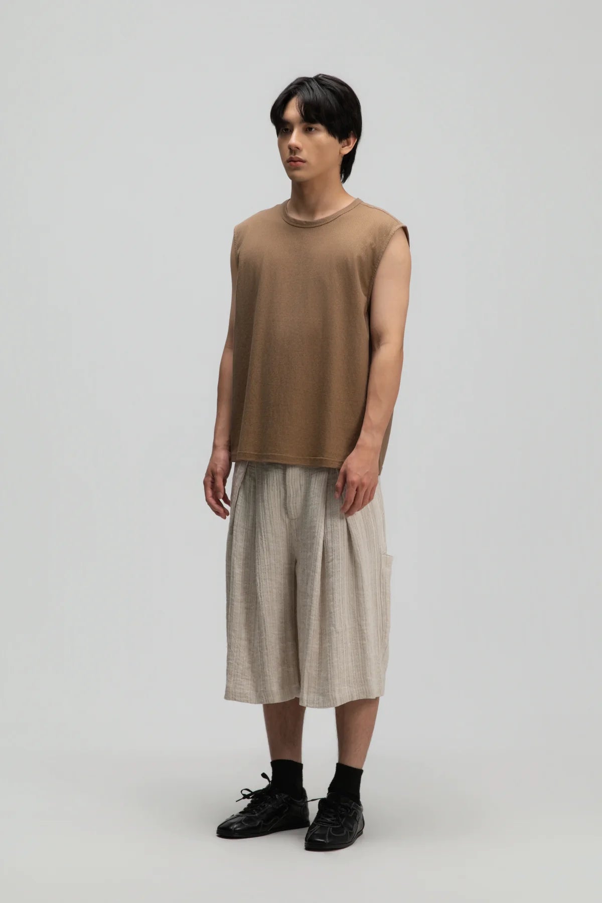 Gender Neutral Front Box Pleated Shorts (Beige) - BEV C multi label store