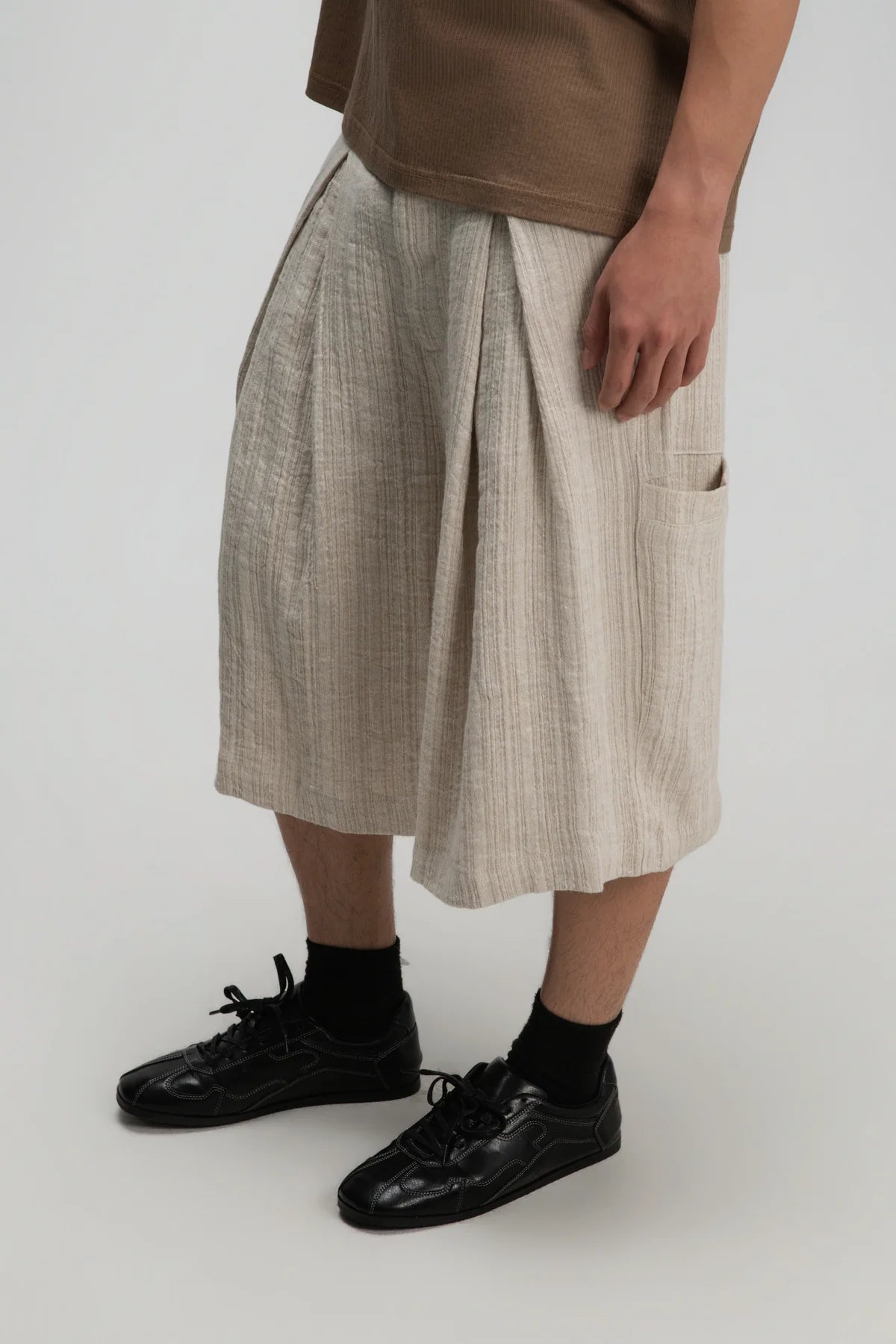 Gender Neutral Front Box Pleated Shorts (Beige) - BEV C multi label store