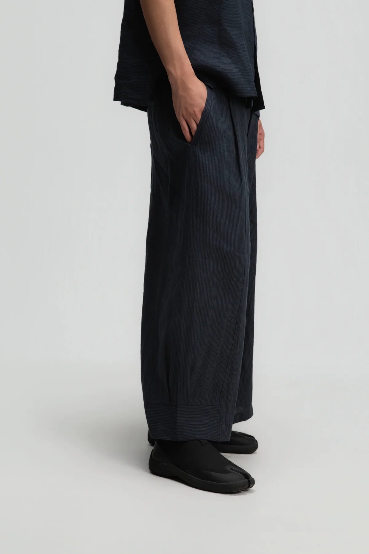 Gender Neutral Pleated Hem Ankle Pants (Navy Blue Stripe) - BEV C multi label store