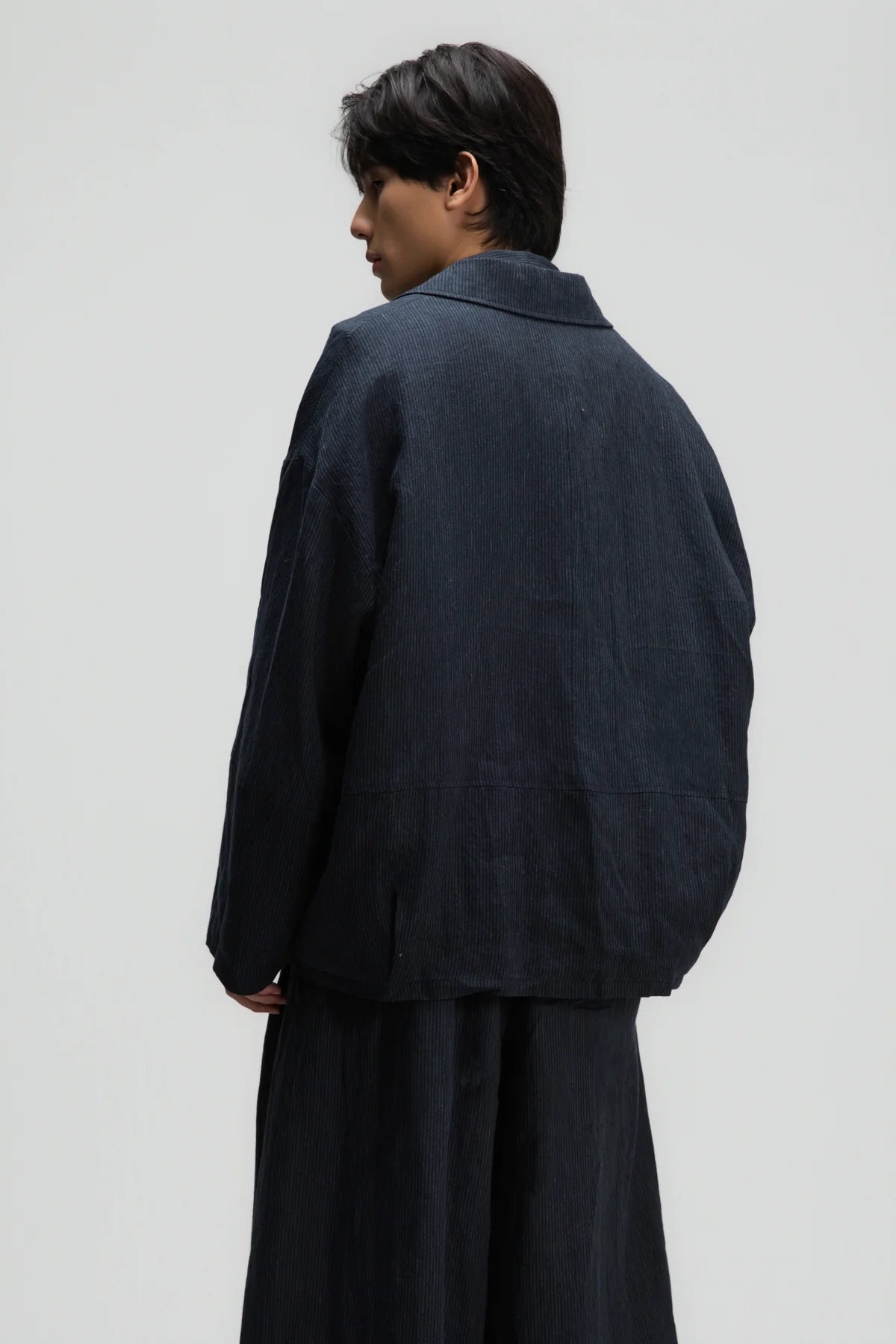 Gender Neutral Oversized Pleated Back Hem Blazer (Navy Blue Stripe) - BEV C multi label store