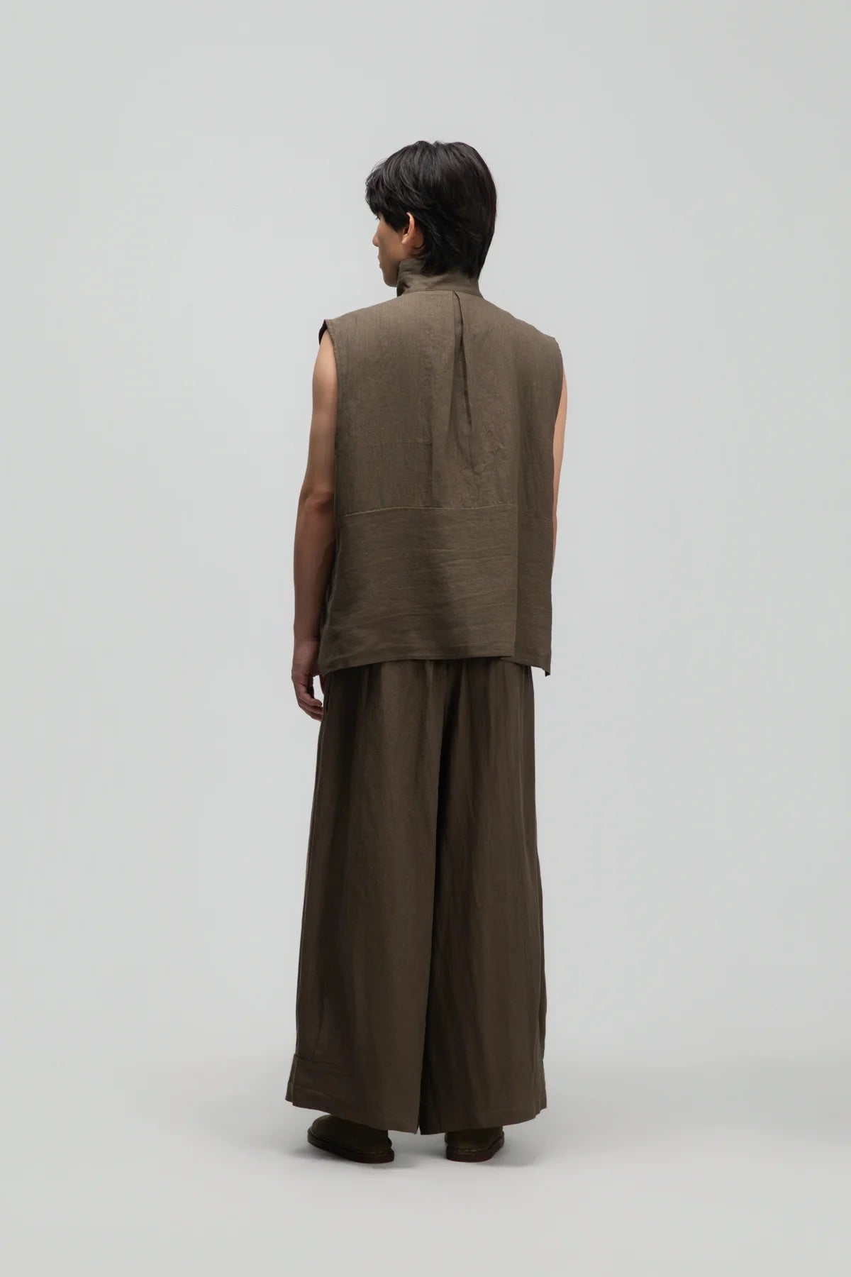 Gender Neutral Funnel Neck Vest (Olive Brown Stripe) - BEV C multi label store