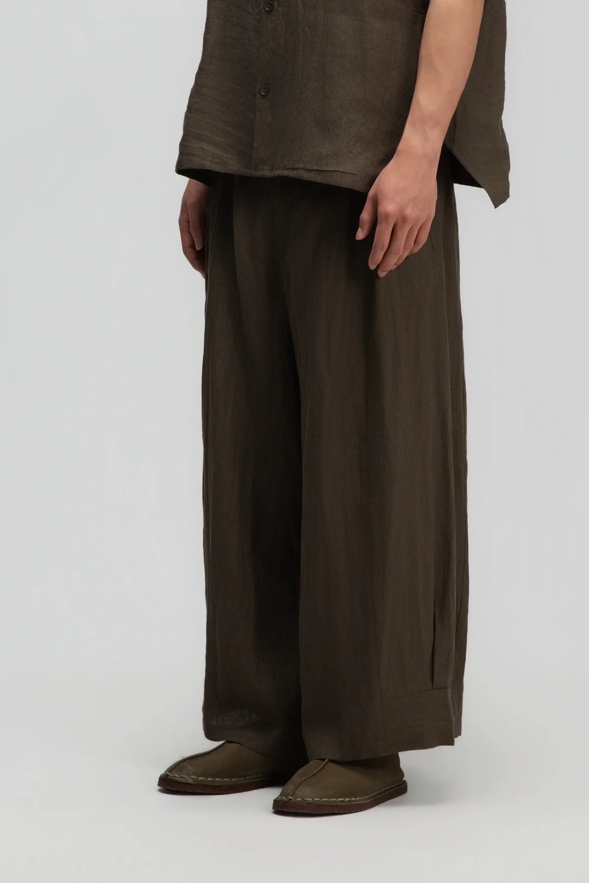 Gender Neutral Pleated Hem Ankle Pants (Olive Brown Stripe) - BEV C multi label store