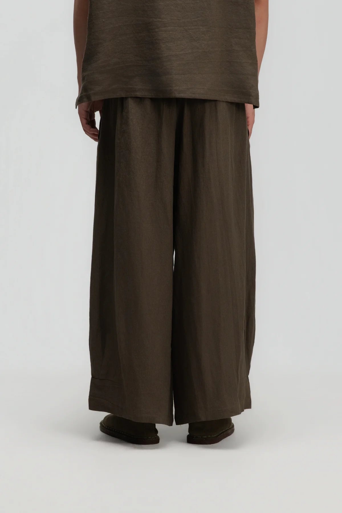 Gender Neutral Pleated Hem Ankle Pants (Olive Brown Stripe) - BEV C multi label store