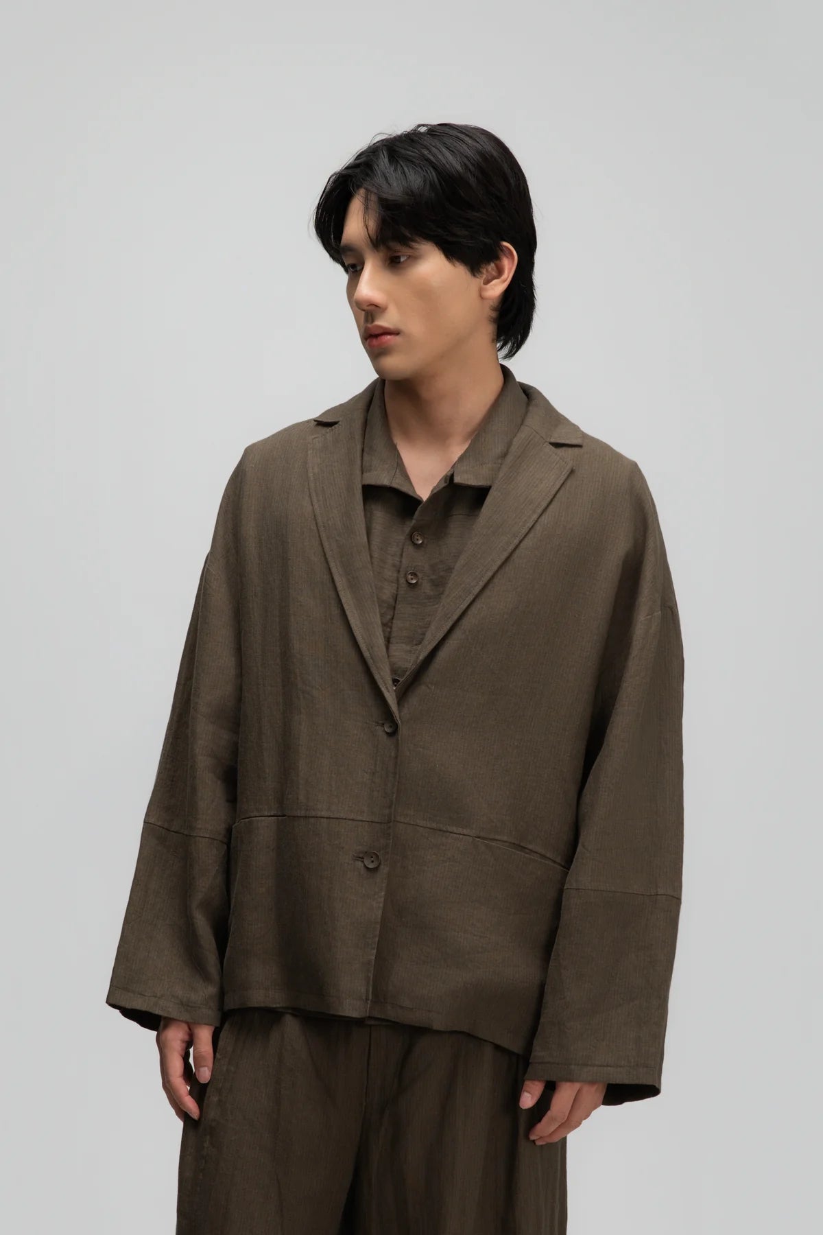 Gender Neutral Oversized Pleated Back Hem Blazer (Olive Brown Stripe) - BEV C multi label store