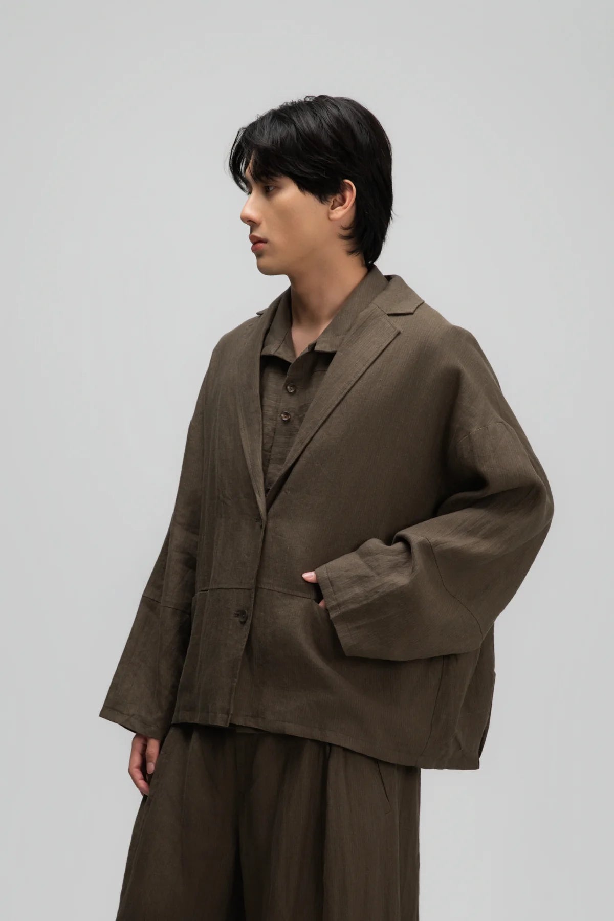 Gender Neutral Oversized Pleated Back Hem Blazer (Olive Brown Stripe) - BEV C multi label store