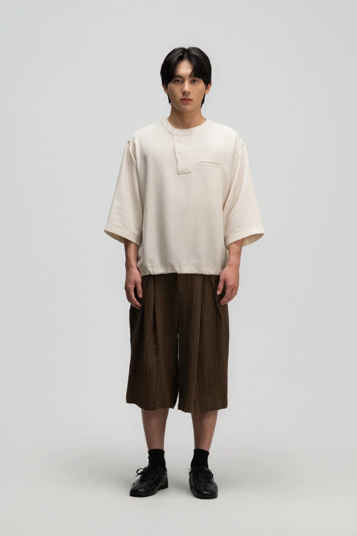 Gender Neutral Front Box Pleated Shorts (Brown) - BEV C multi label store