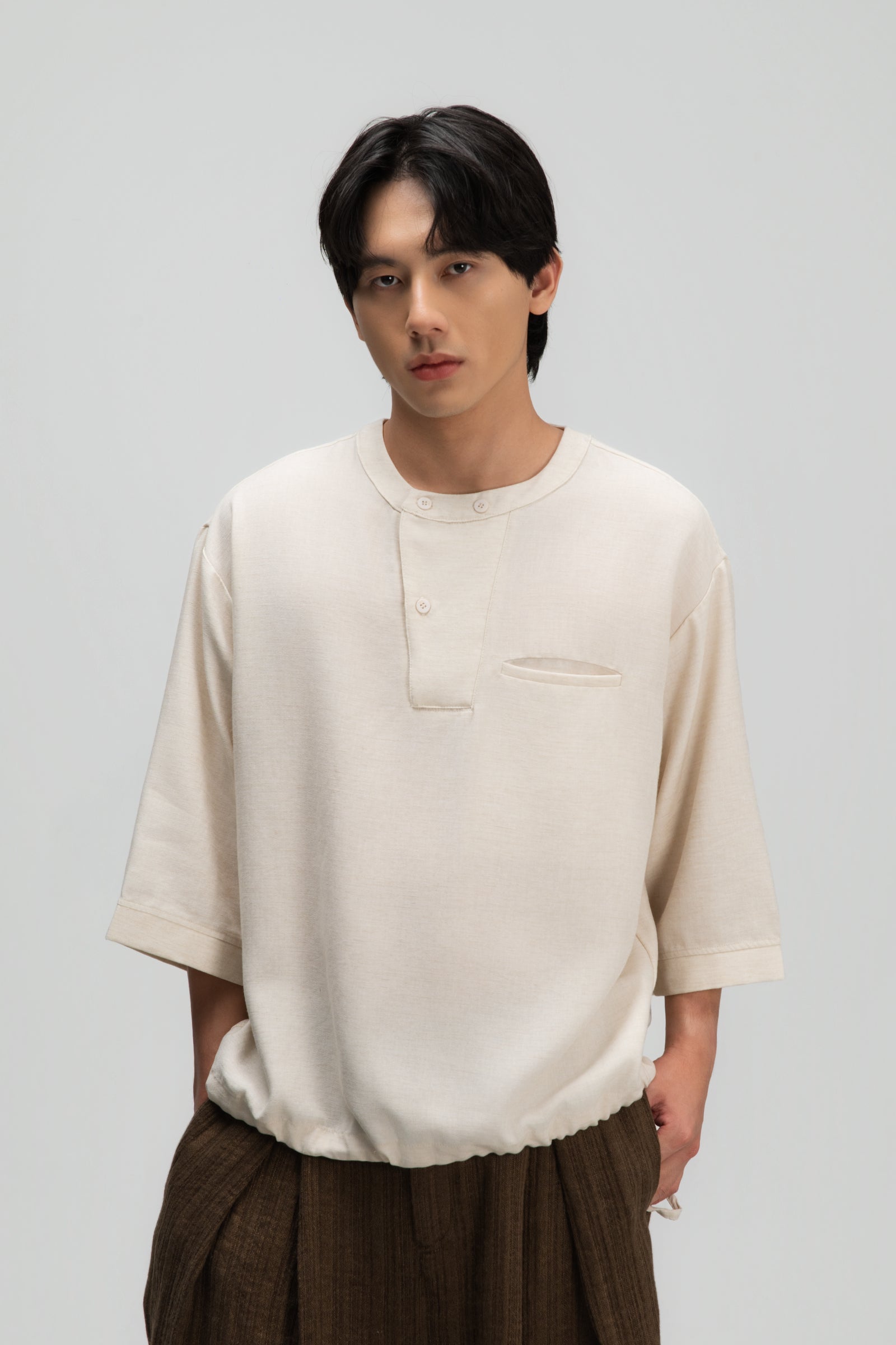 Gender Neutral 3/4 Sleeve Arc Collar Shirt (Off White) - BEV C multi label store