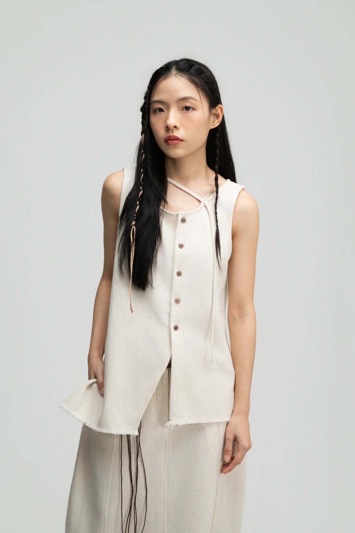 Raw Hem Skewed Button-Up Tank Top (Off White) - BEV C multi label store