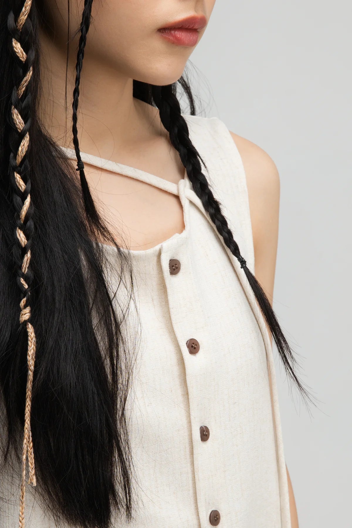 Raw Hem Skewed Button-Up Tank Top (Off White) - BEV C multi label store