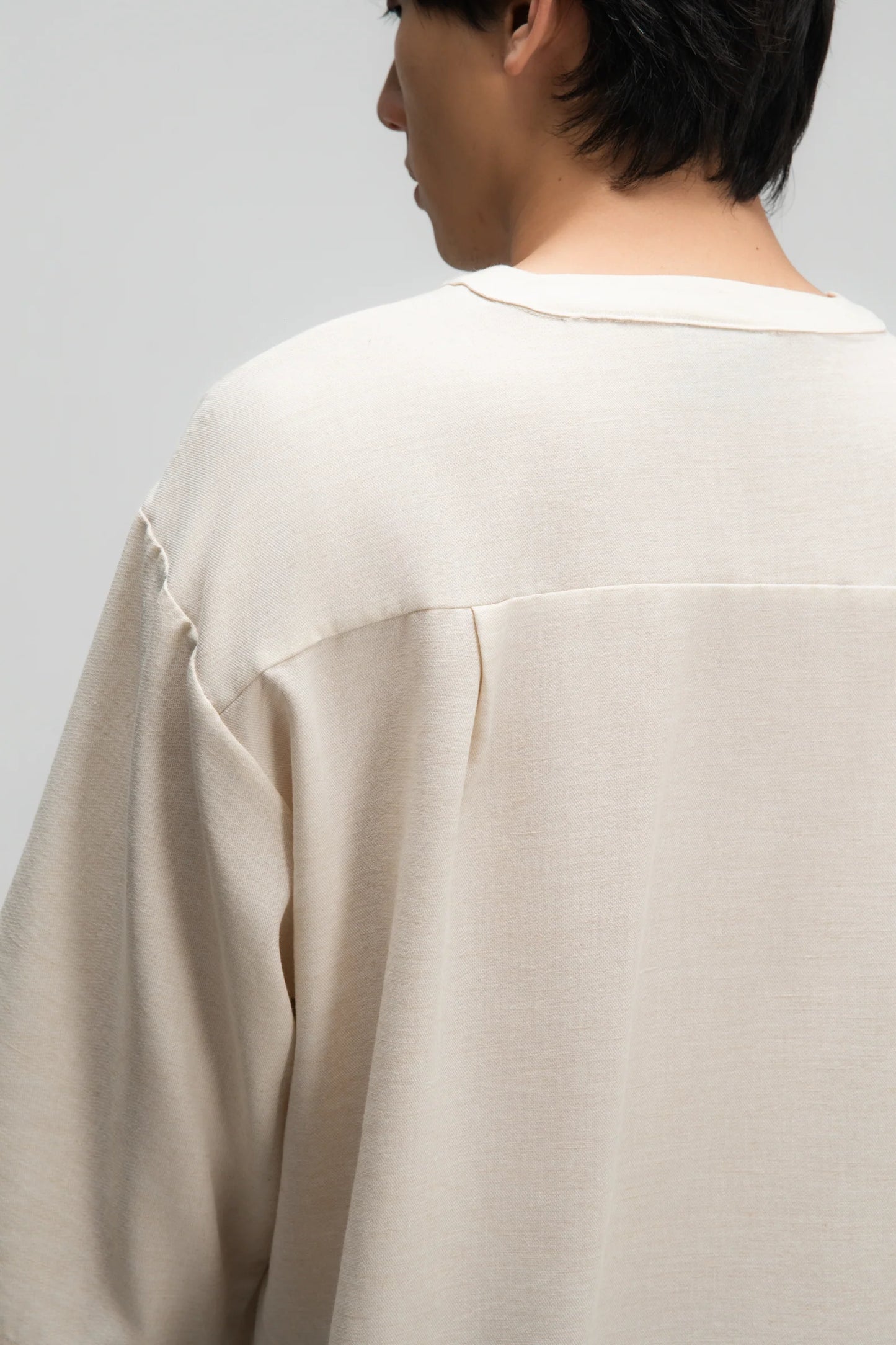 Gender Neutral 3/4 Sleeve Arc Collar Shirt (Off White) - BEV C multi label store