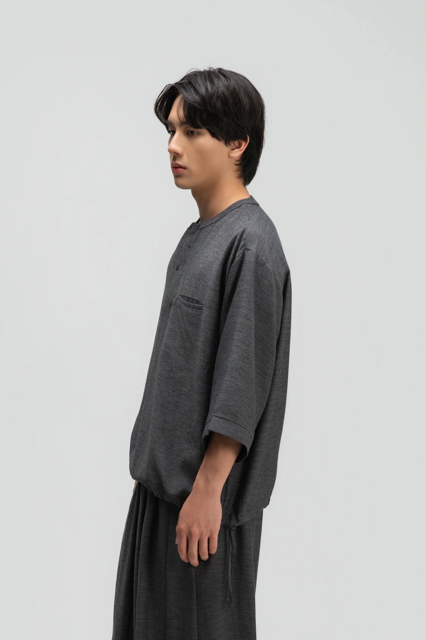 Gender Neutral 3/4 Sleeve Arc Collar Shirt (Midnight Grey) - BEV C multi label store