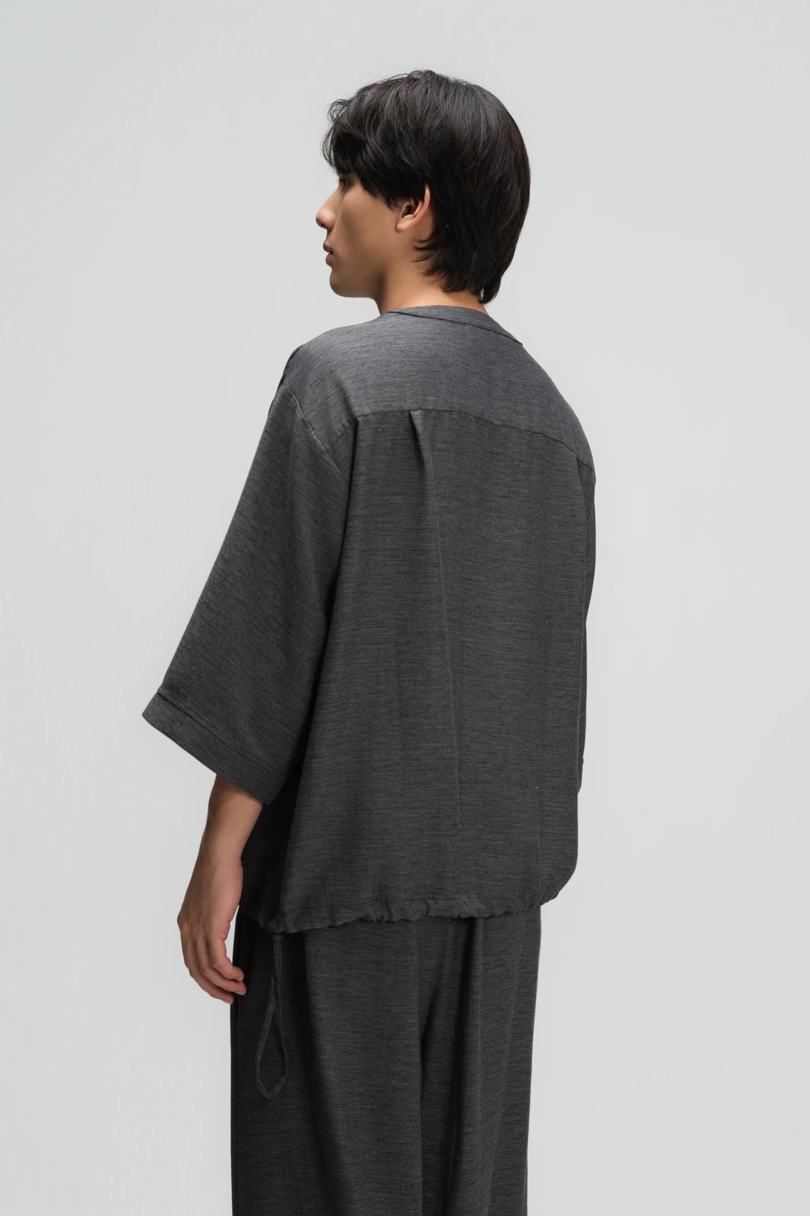 Gender Neutral 3/4 Sleeve Arc Collar Shirt (Midnight Grey) - BEV C multi label store