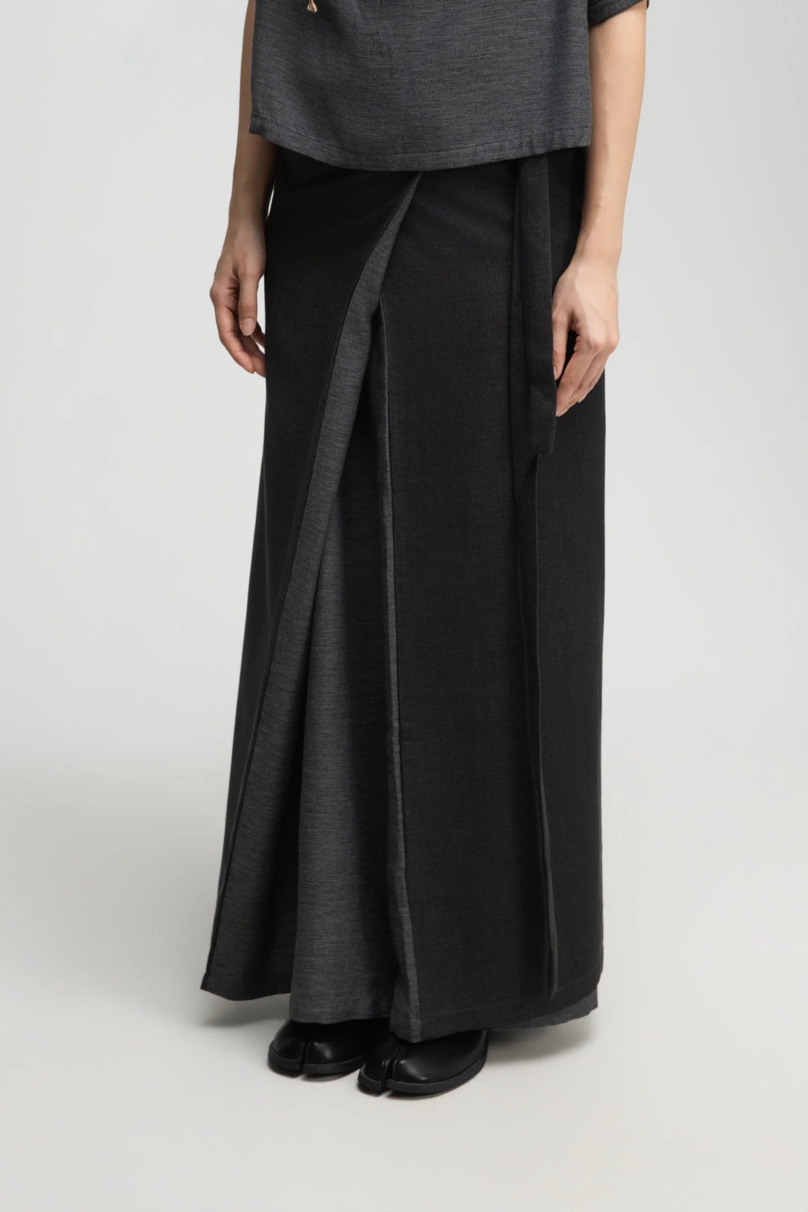 Dual Wear Wrap Skirt 2.0 (Midnight Grey) - BEV C multi label store