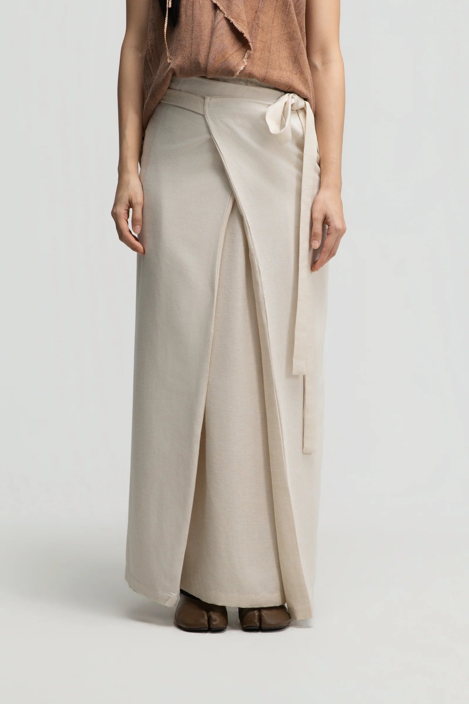 Dual Wear Wrap Skirt 2.0 (Off White) - BEV C multi label store