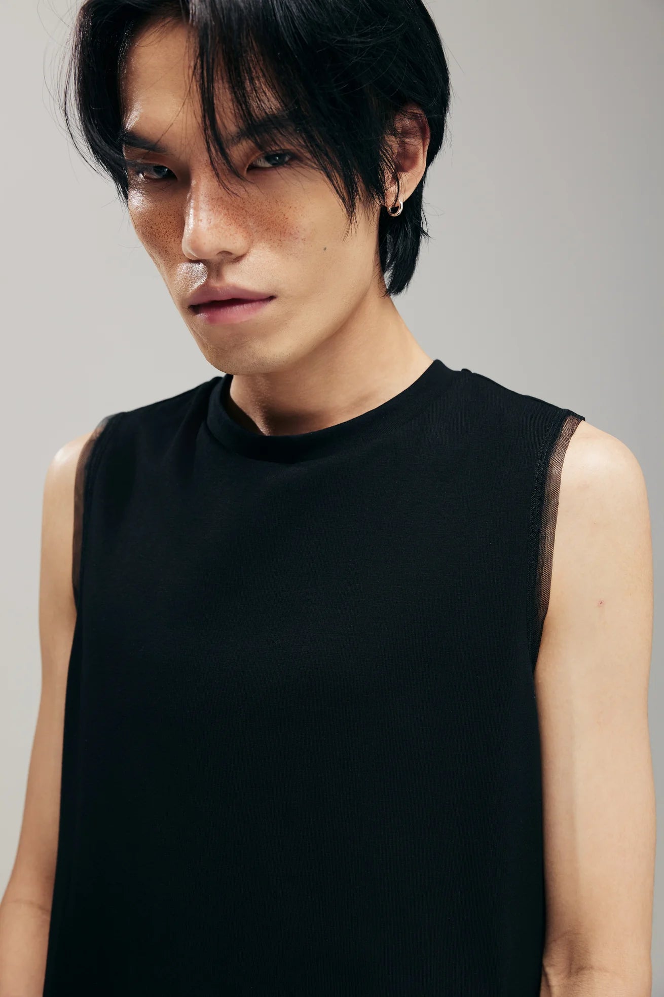 KUMO MUSCLE TANK IN BLACK - BEV C multi label store