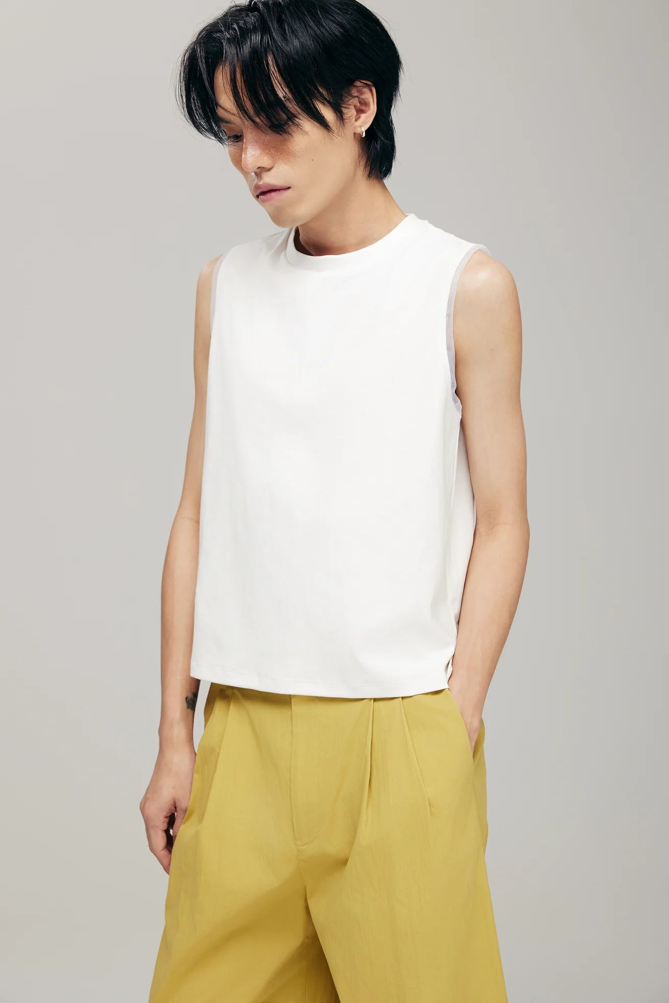 KUMO MUSCLE TANK IN WHITE - BEV C multi label store