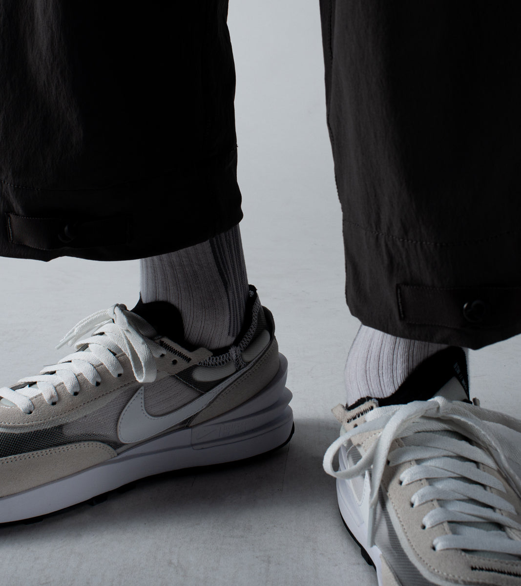LANDING R Midcalf socks -City Grey - BEV C multi label store