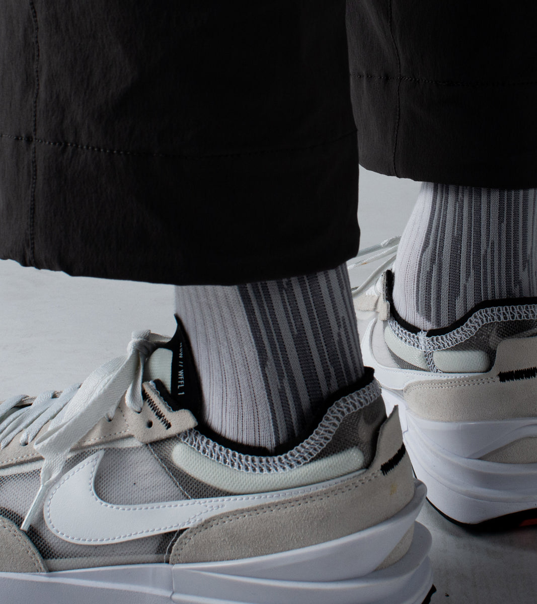 LANDING R Midcalf socks -City Grey - BEV C multi label store