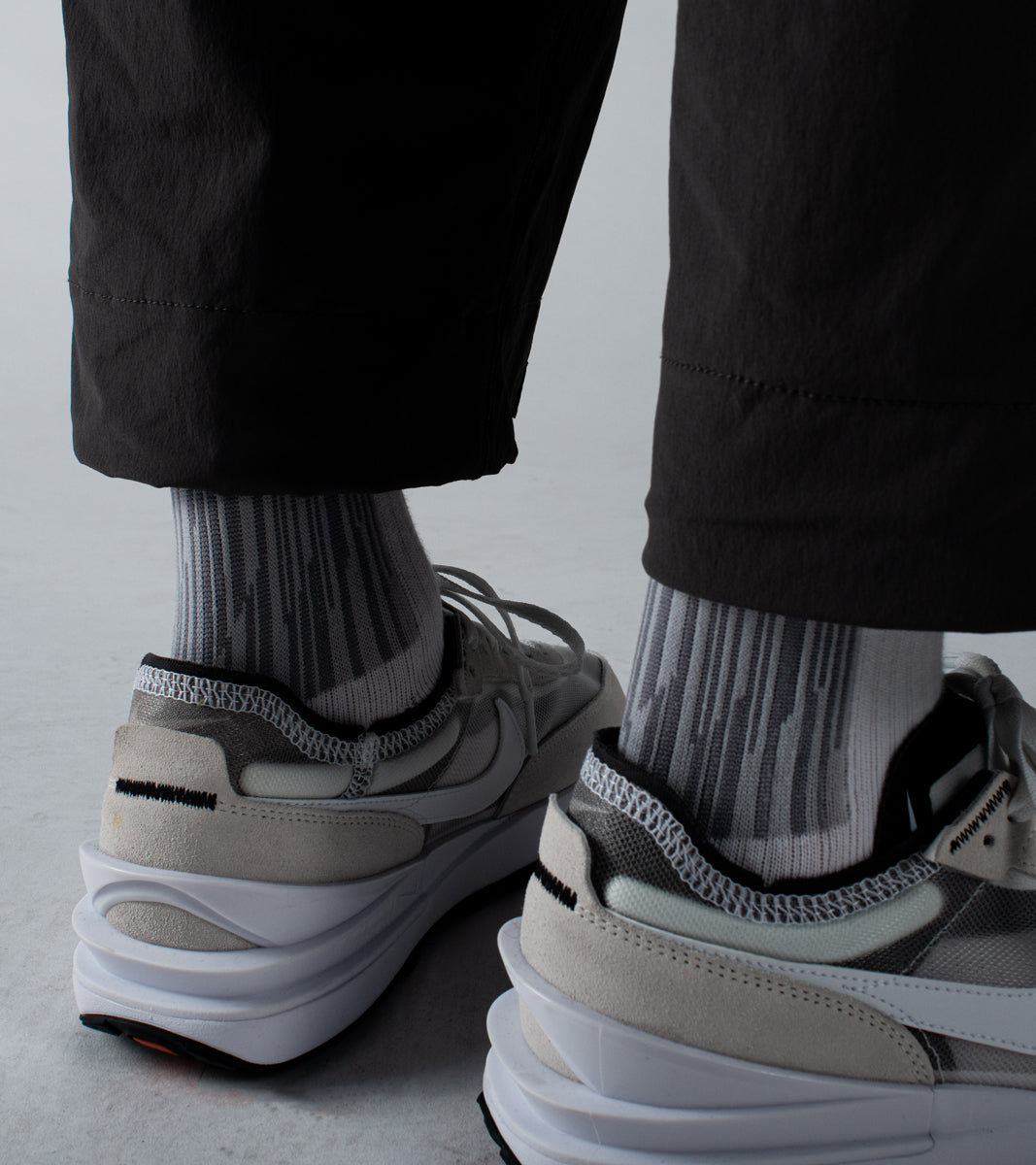 LANDING R Midcalf socks -City Grey - BEV C multi label store