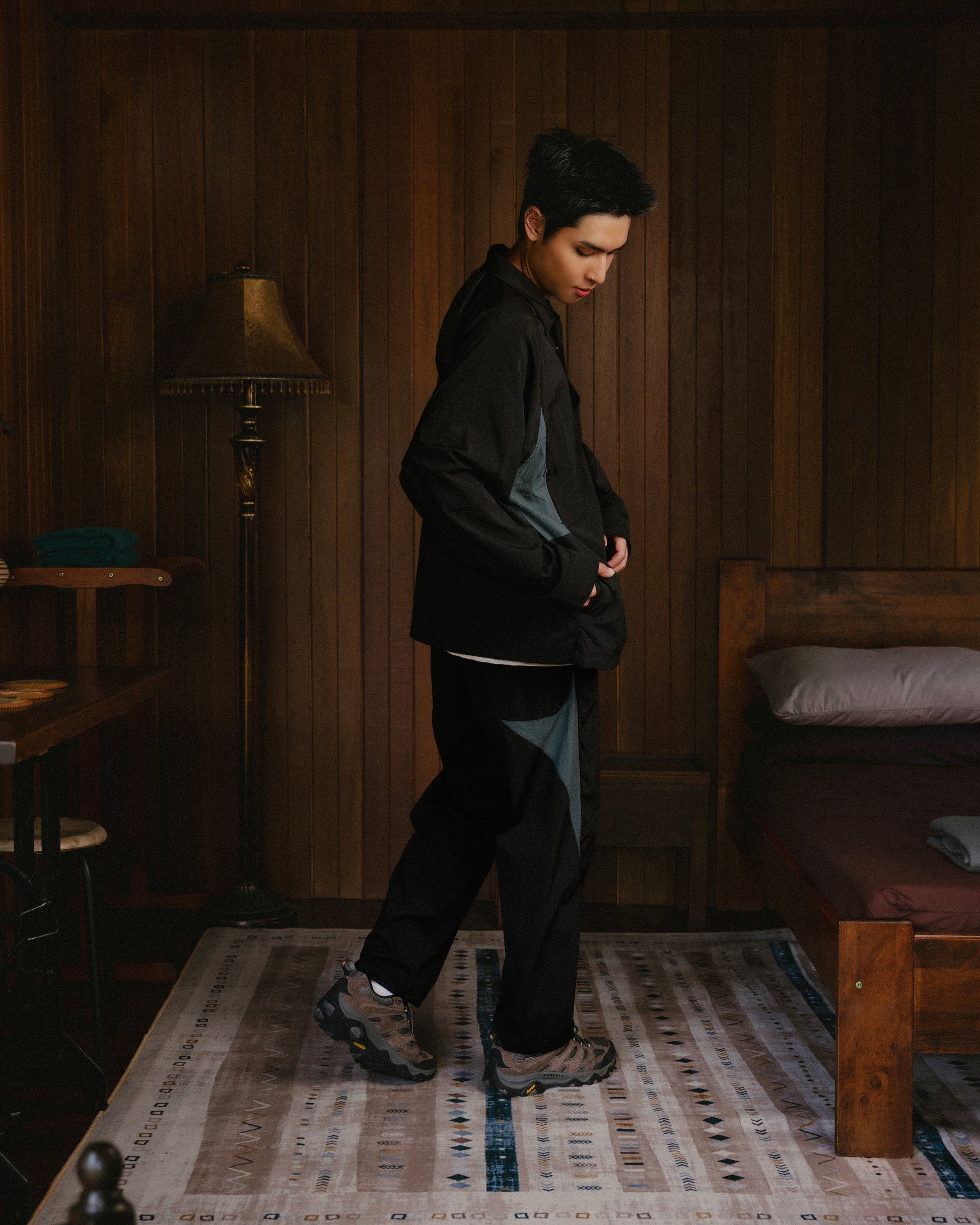 Explorer L/S Shirt V2 (Black) - BEV C multi label store
